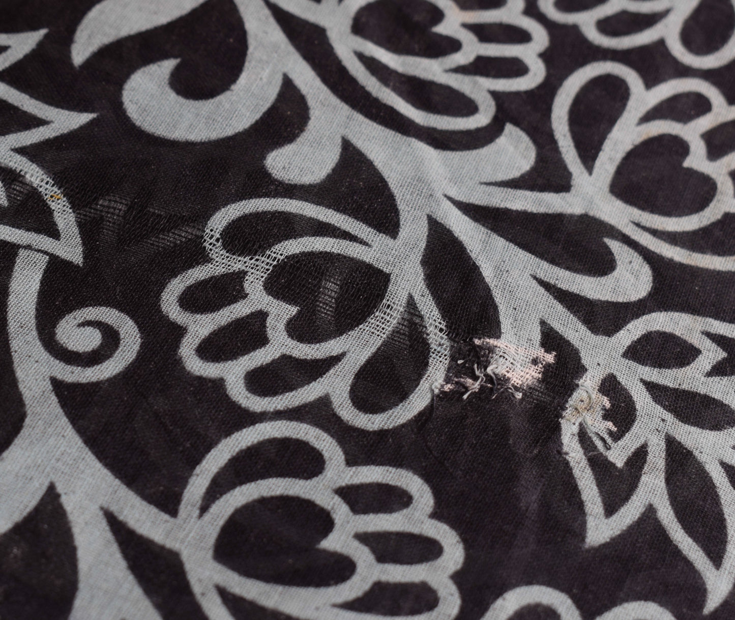 Sushila Vintage Craft Scrap Saree Pure Cotton Printed Floral Black Sari Fabric