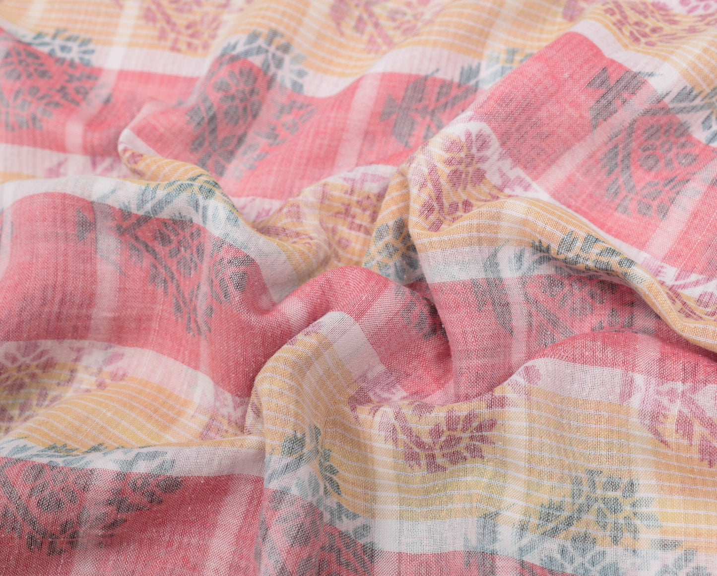 Sushila Vintage Checks Scrap Saree Pure Cotton Printed & Woven Sari Craft Fabric