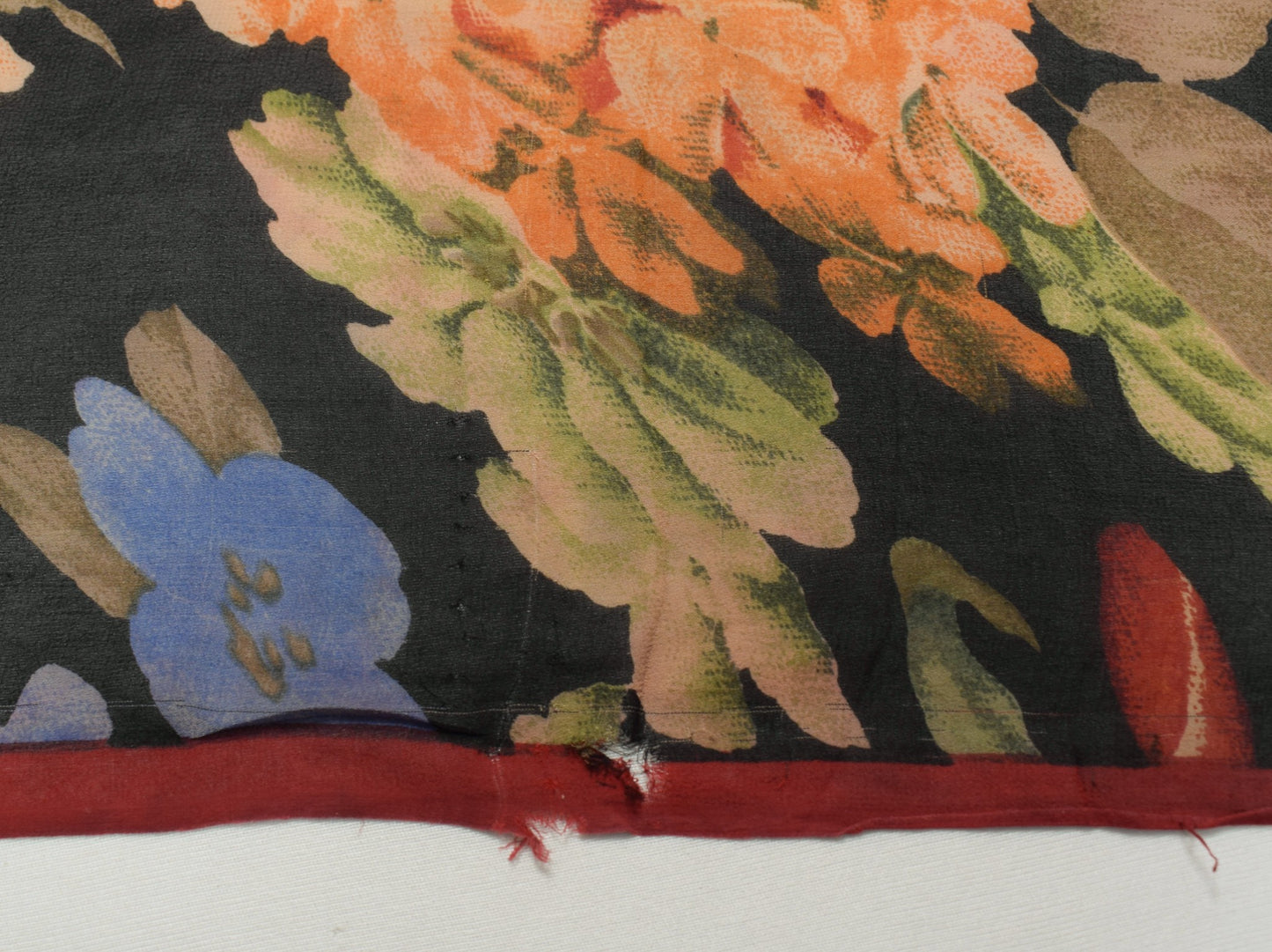 Sushila Vintage Red Floral Scrap Saree Pure Georgette Print Remnant Sari Fabric