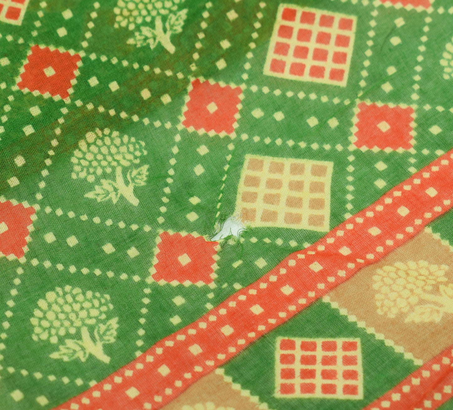 Sushila Vintage Green Scrap Saree Pure Cotton Printed Geometrical Sari Fabric