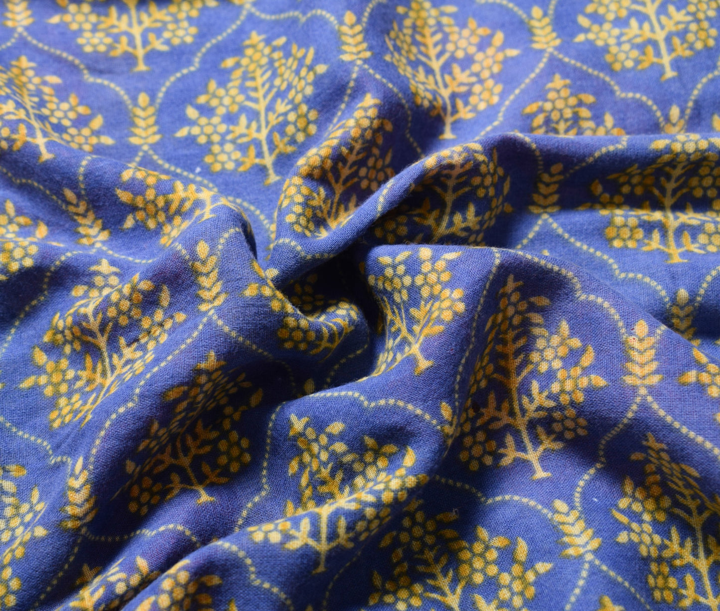 Sushila Vintage Floral Blue Scrap Saree Pure Cotton Printed Remnant Sari Fabric
