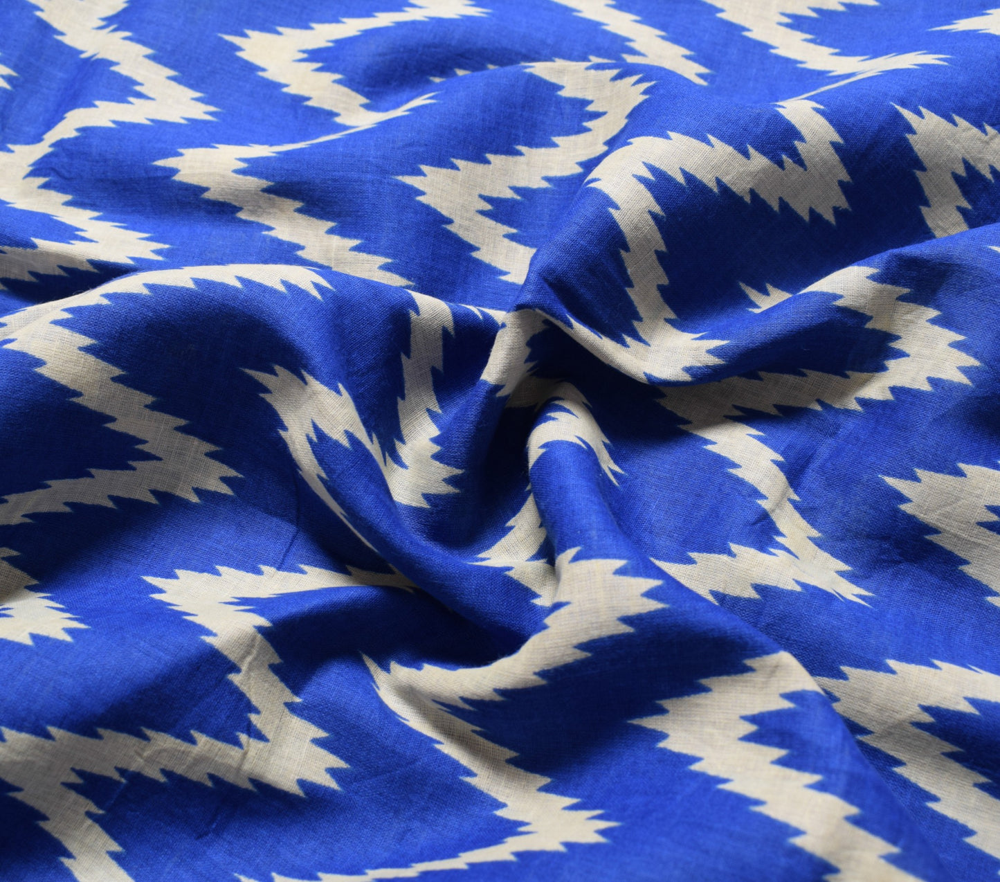 Sushila Vintage Blue Scrap Saree Pure Cotton Printed Zig-Zag Sari Remnant Fabric