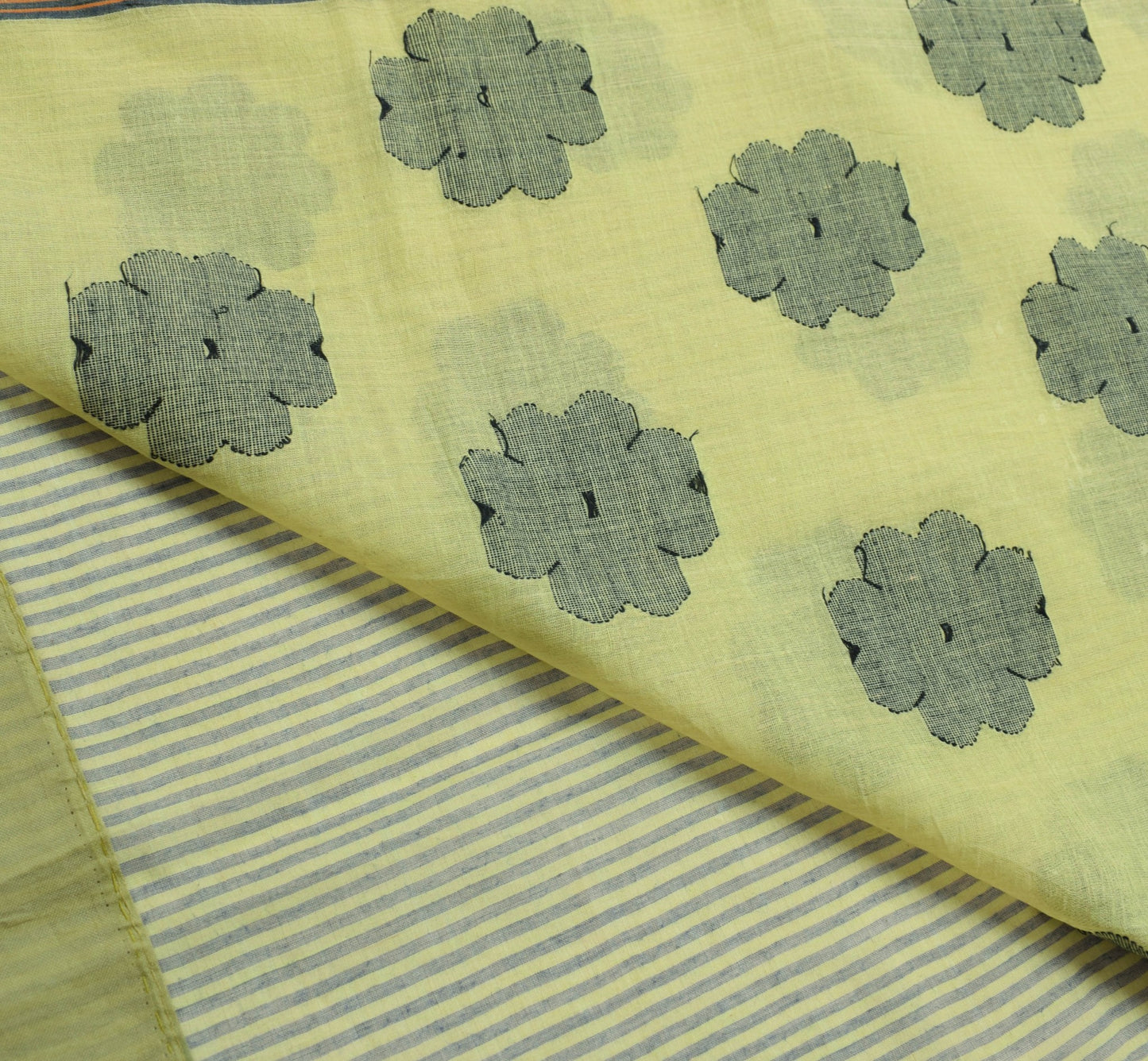 Sushila Vintage Bengal Tant Woven Saree 100% Pure Cotton Green Sari Craft Fabric