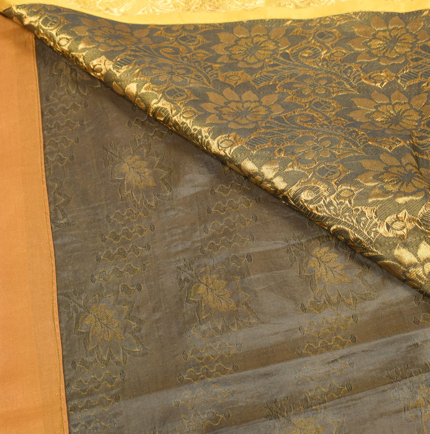 Sushila Vintage Banarasi or Kanchipuram style Saree Pure Silk Green Sari Fabric
