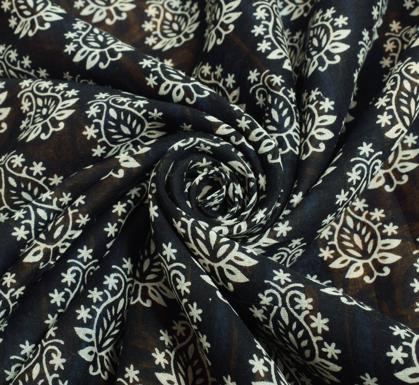 Sushila Vintage Black Classy Saree 100% Pure Cotton Floral Printed Craft Fabric