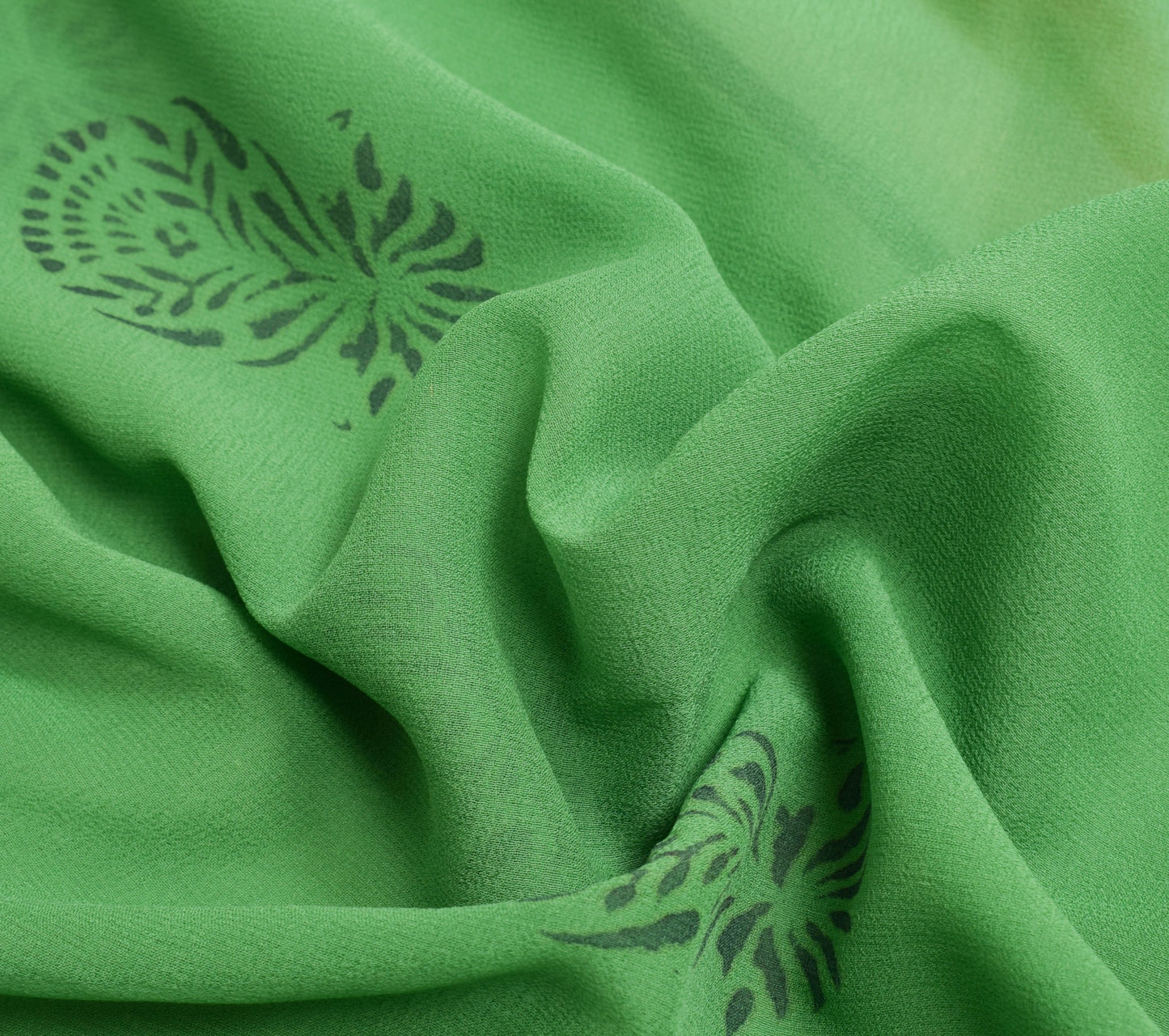 Sushila Vintage Green Floral Saree 100% Pure Georgette Silk Printed Craft Fabric