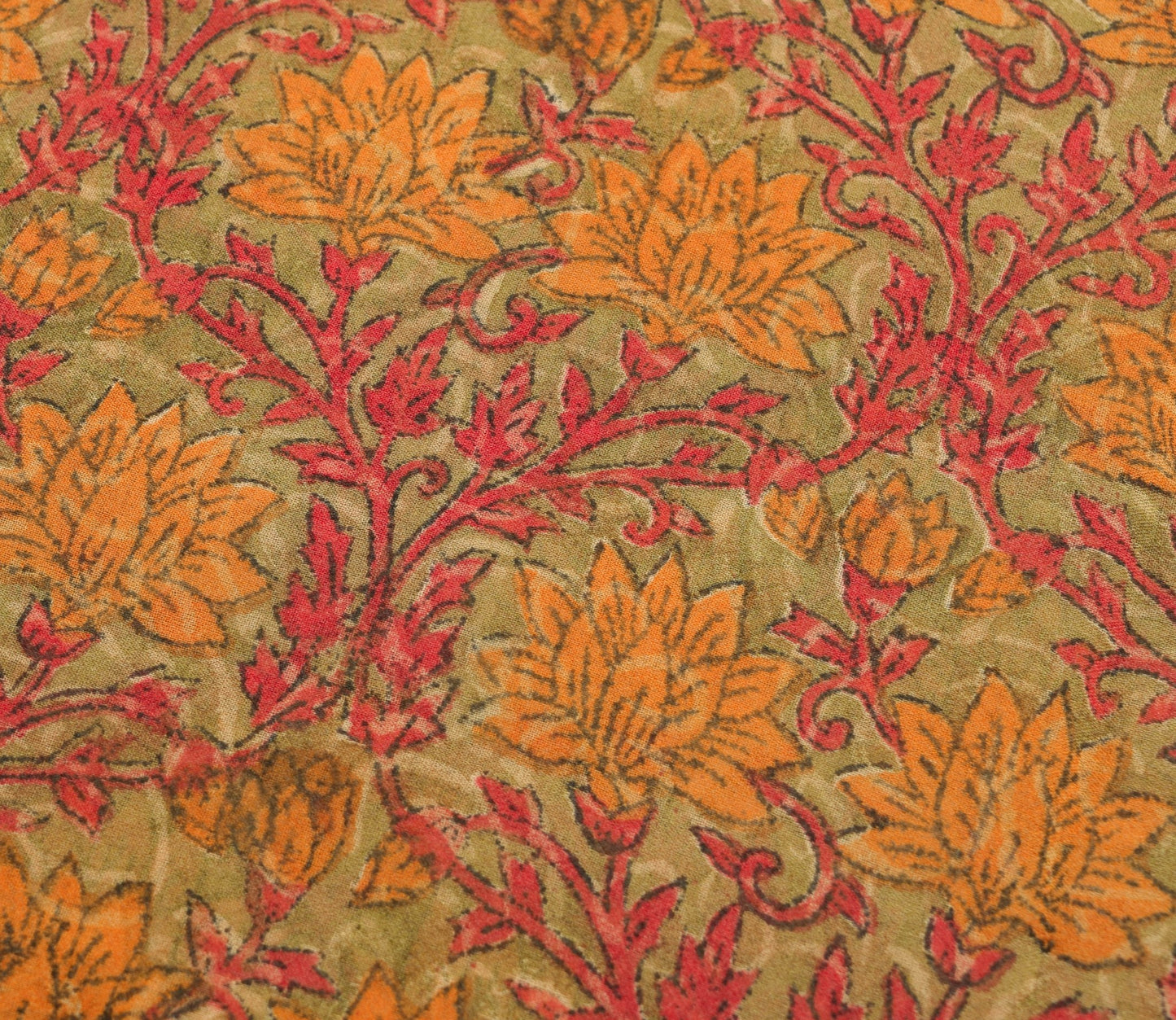 Sushila Vintage Saree Green Floral 100% Pure Georgette Silk Printed Craft Fabric