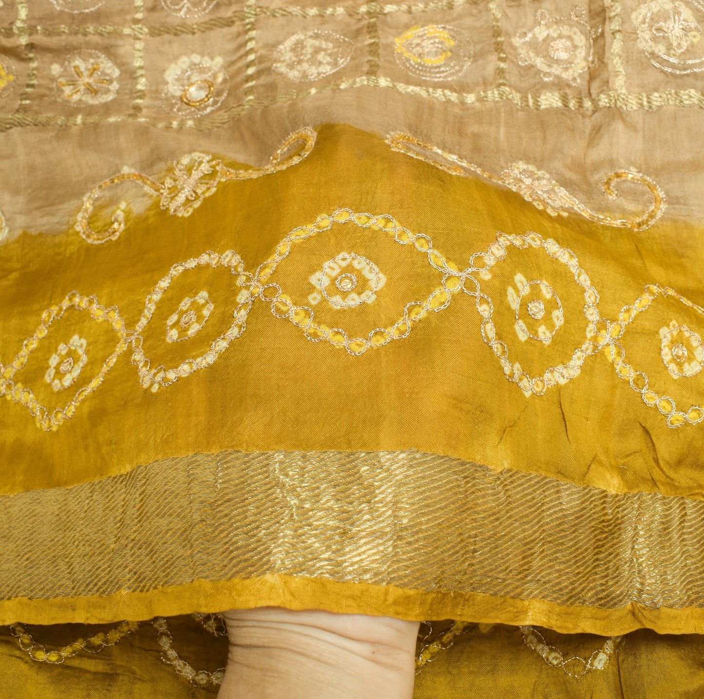 Sushila Vintage Bandhani Printed Heavy Dupatta Pure Silk Hand Embroidered Stole
