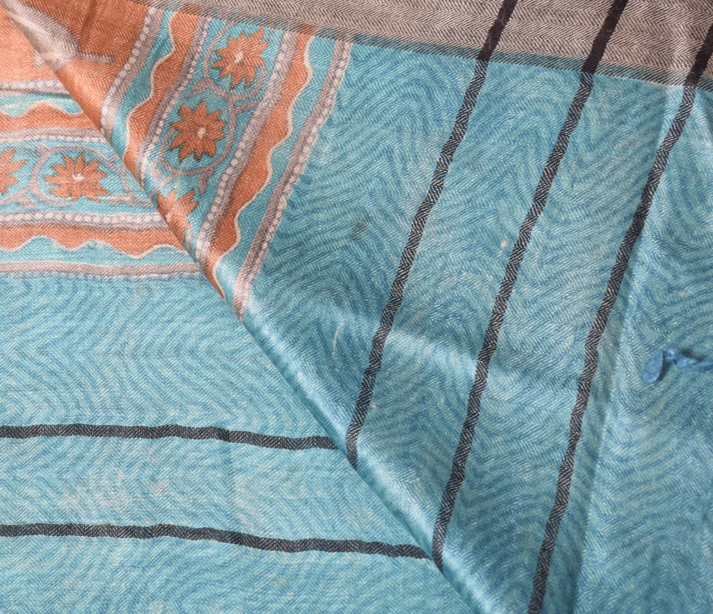Sushila Vintage Pure Woolen Dupatta Turquoise Blue Leheriya Printed Long Stole