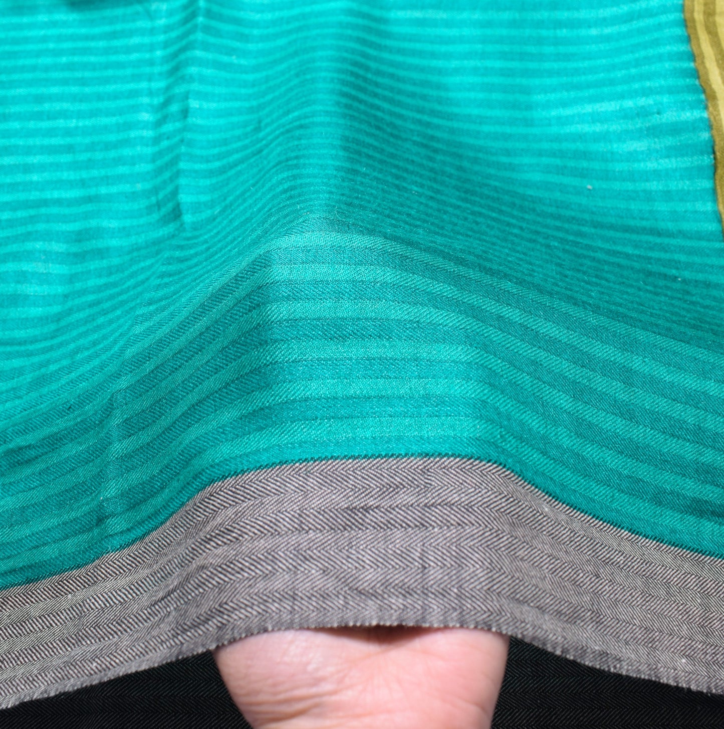 Sushila Vintage Stripes Printed Dupatta Pure Woolen Soft Hand Printed Long Stole