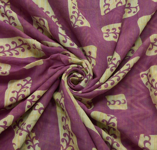 Vintage Saree 100% Pure Cotton Purple Zig-Zag Printed Scrap Sari For Craft