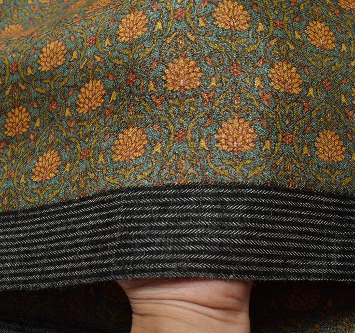 Sushila Vintage Gary Saree 100% Pure Woolen Woven Floral Soft Sari Craft Fabric