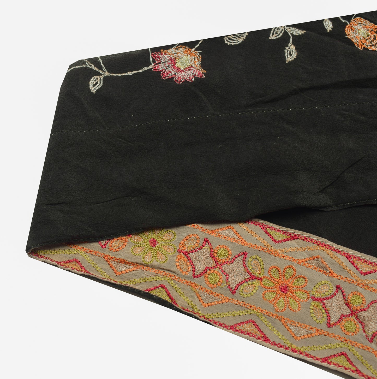 Sushila Vintage Saree Border Indian Craft Sewing Trim Embroidered Lace Ribbon