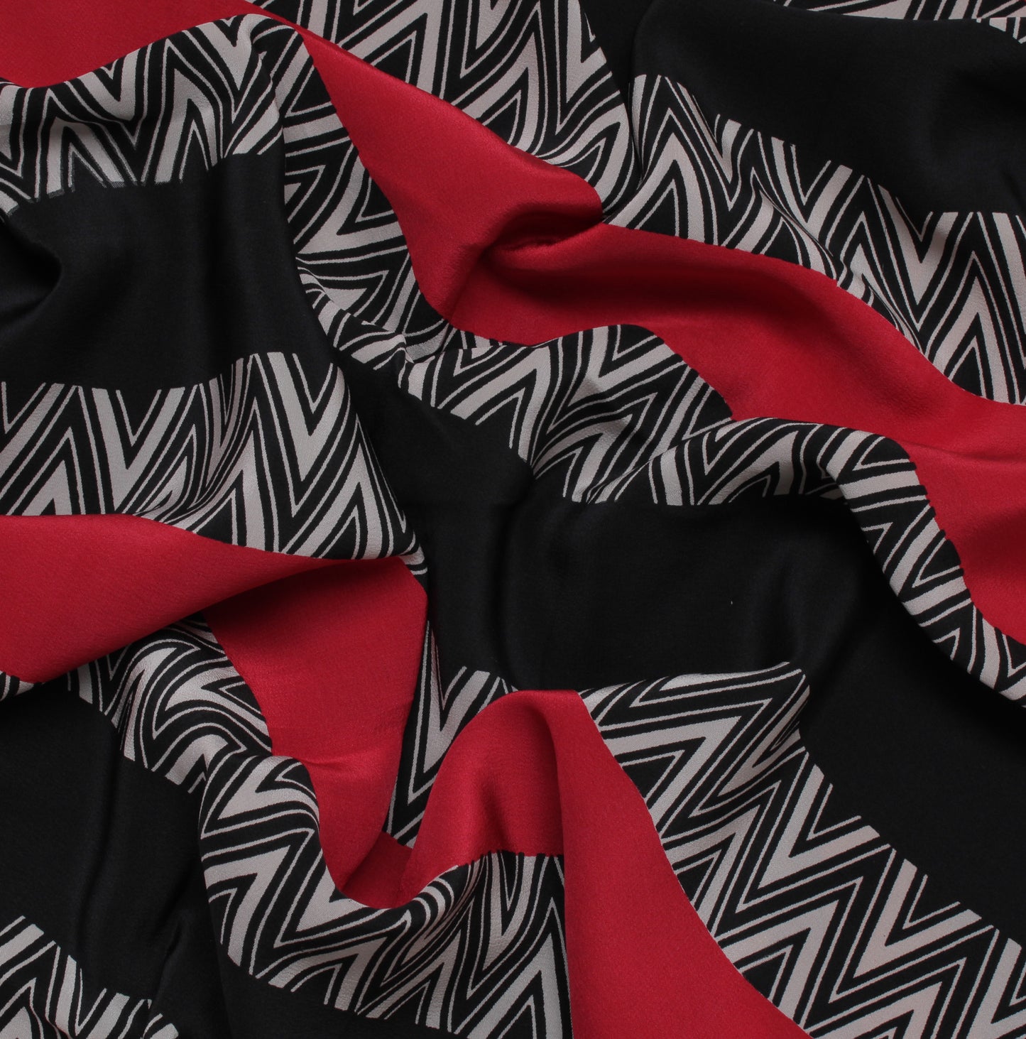 Sushila Vintage Black Saree 100% Pure Crepe Silk Printed Zig-Zag Soft Fabric
