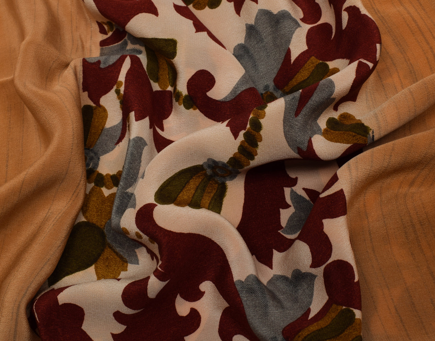 Sushila Vintage Indian Saree 100% Pure Crepe Silk Printed Floral Soft Fabric