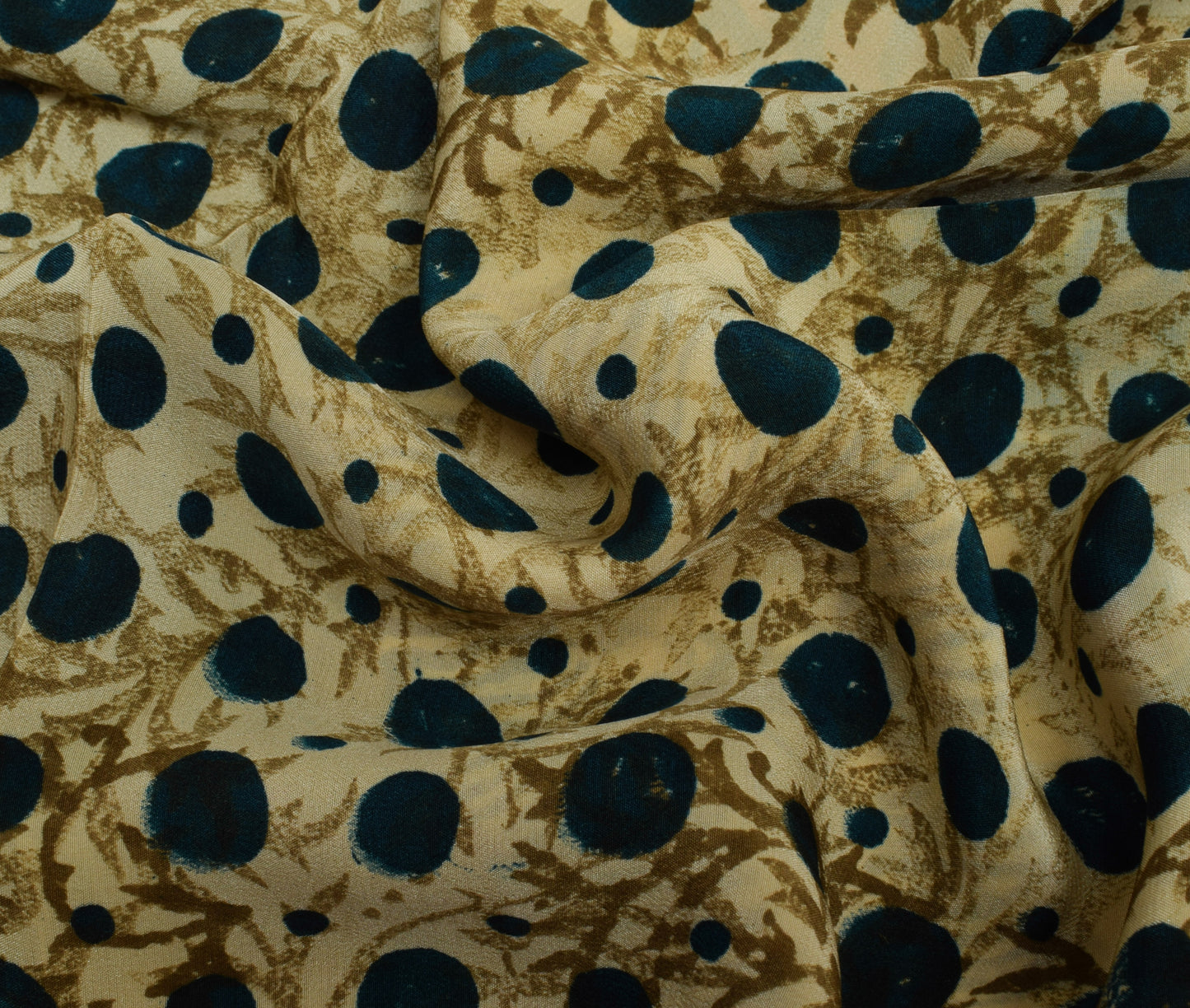 Sushila Vintage Cream Saree 100% Pure Crepe Silk Printed Polka Dots Soft Fabric