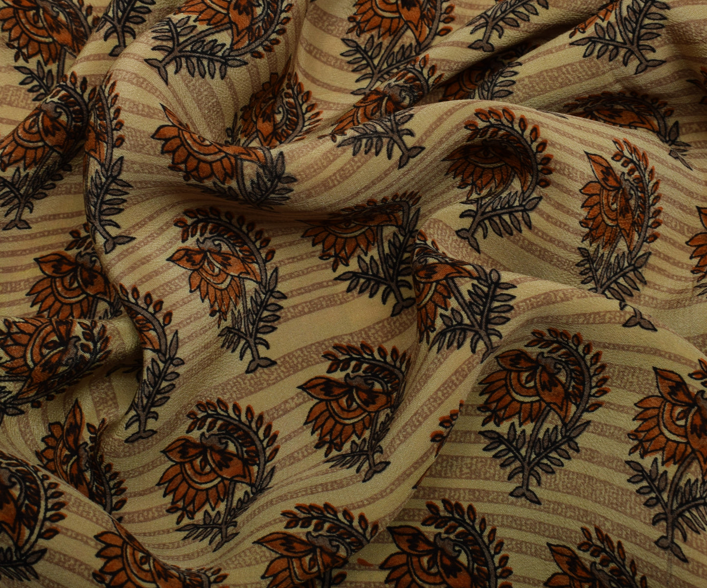 Sushila Vintage Cream Saree 100% Pure Crepe Silk Printed Floral Soft Fabric