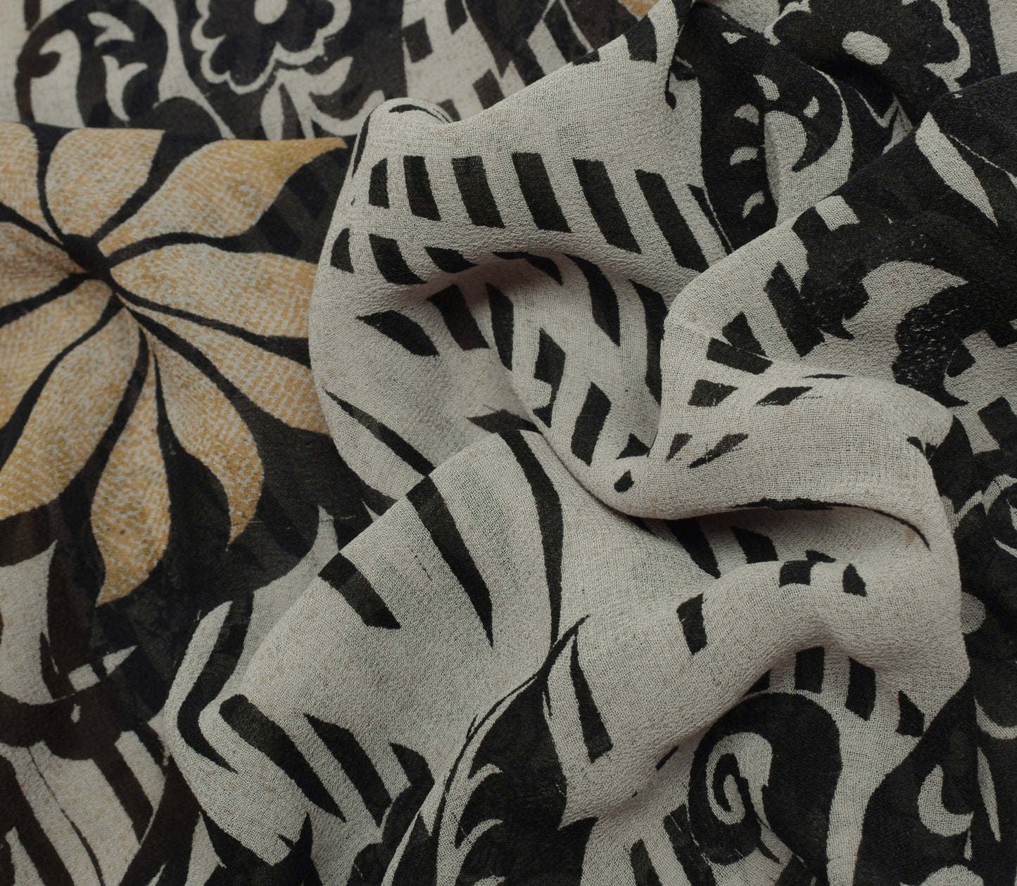 Sushila Vintage Saree 100% Pure Georgette Silk Printed Floral 5 YD Craft Fabric