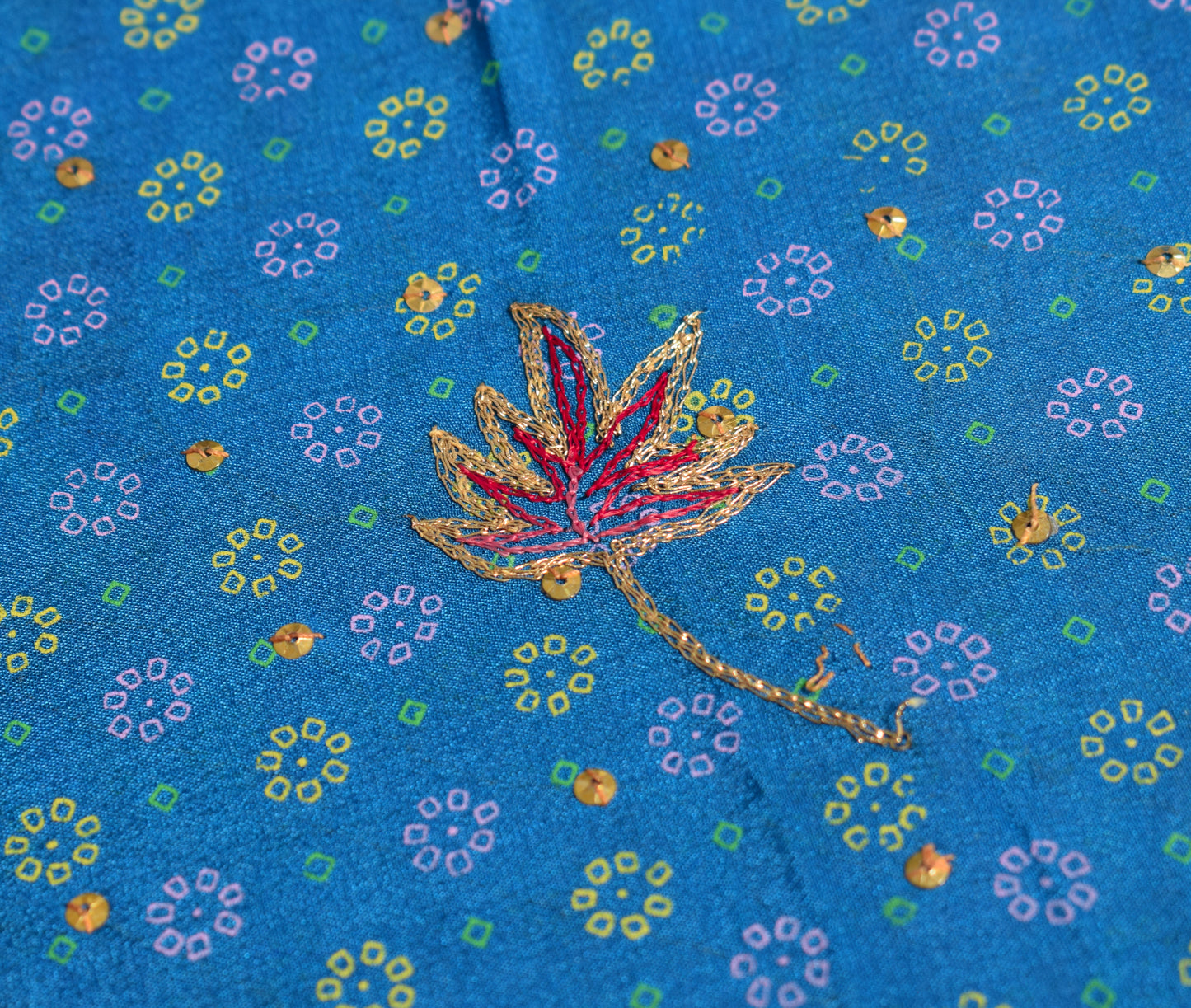 Sushila Vintage Blue Magenta Saree 100% Pure Silk Printed Embroidered Craft Sari Fabric