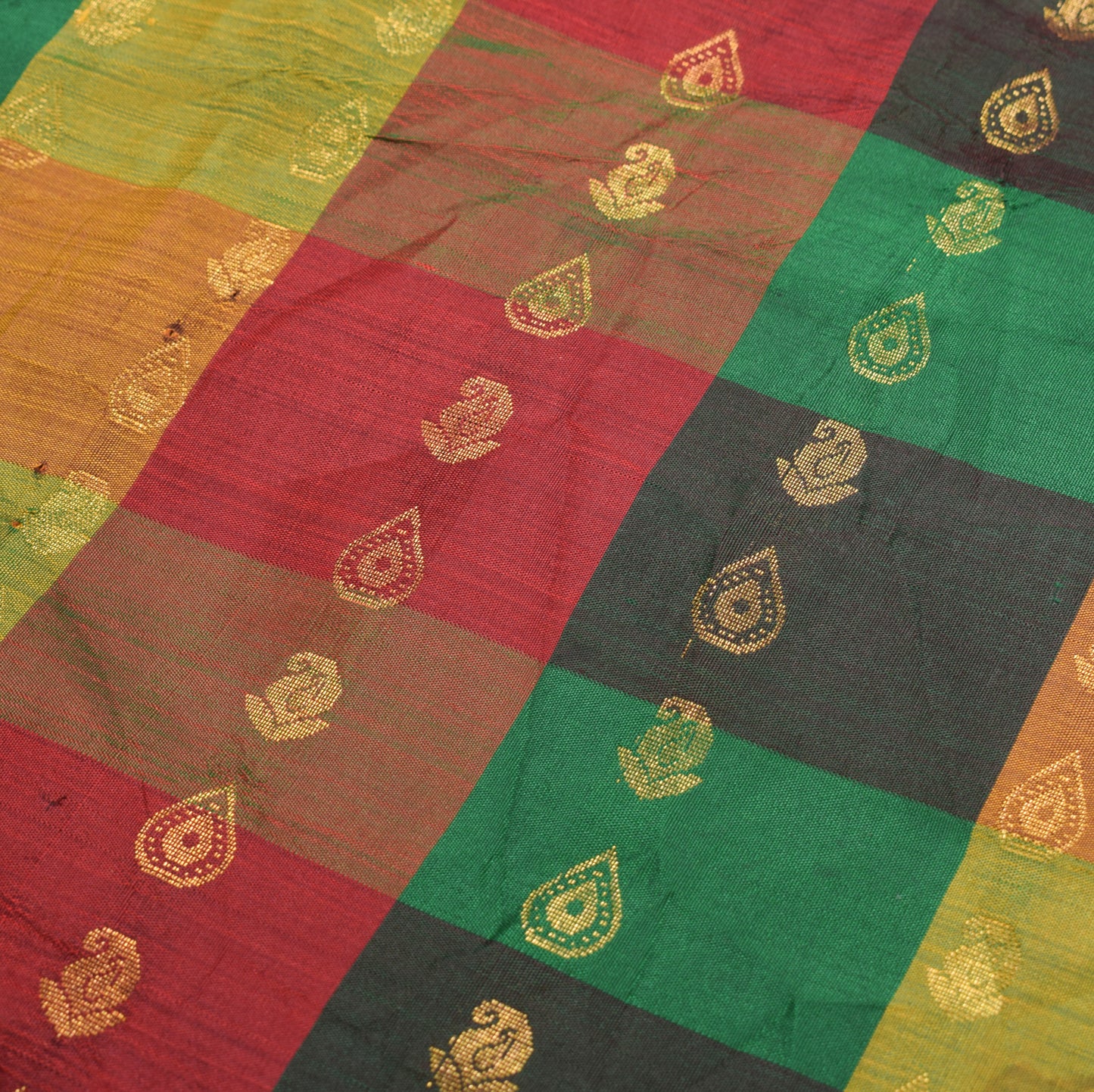 Sushila Vintage Pure Kanjivaram Silk Saree Multi-Color Checks Woven HEAVY Sari Fabric