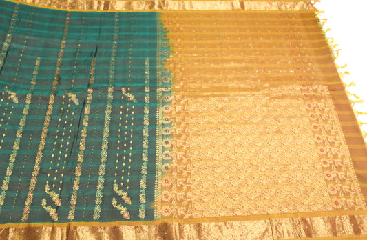 Sushila Vintage Green Kanjivaram Saree Pure Silk Gold Zari HEAVY Sari Fabric