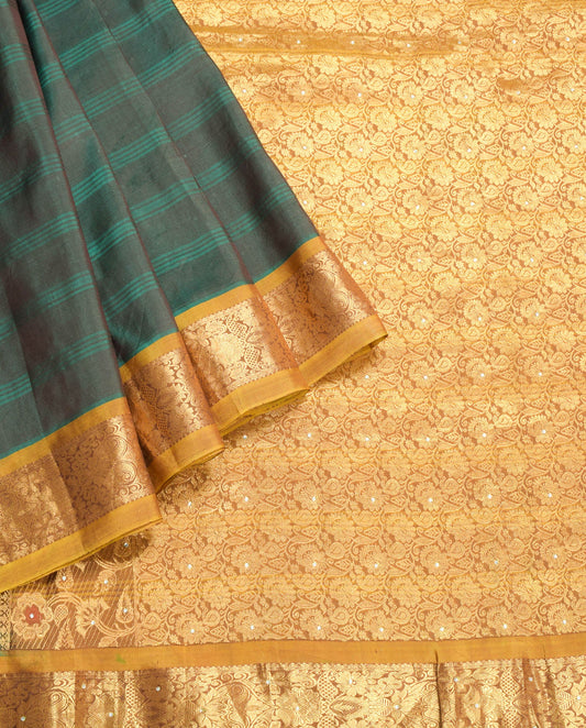 Sushila Vintage Green Kanjivaram Saree Pure Silk Gold Zari HEAVY Sari Fabric