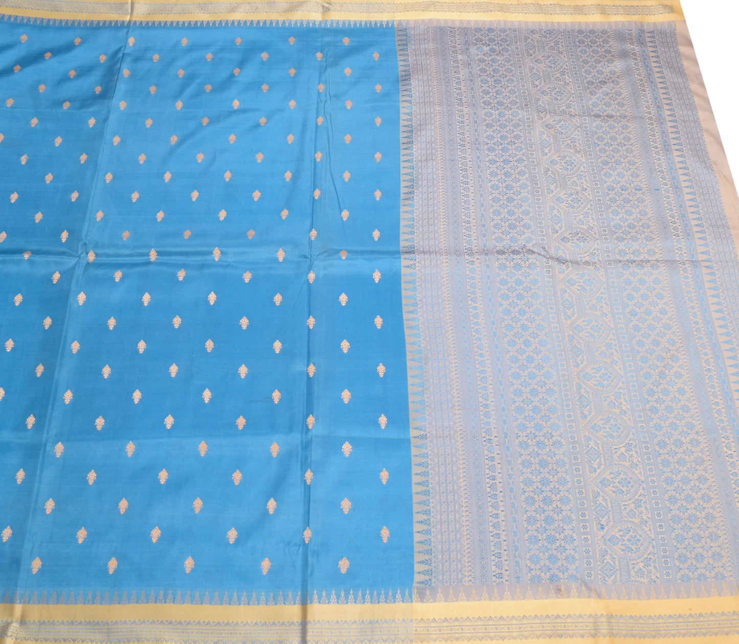 Sushila Vintage Sky Blue Scrap Saree Pure Silk Woven Floral Remnant Sari Fabric