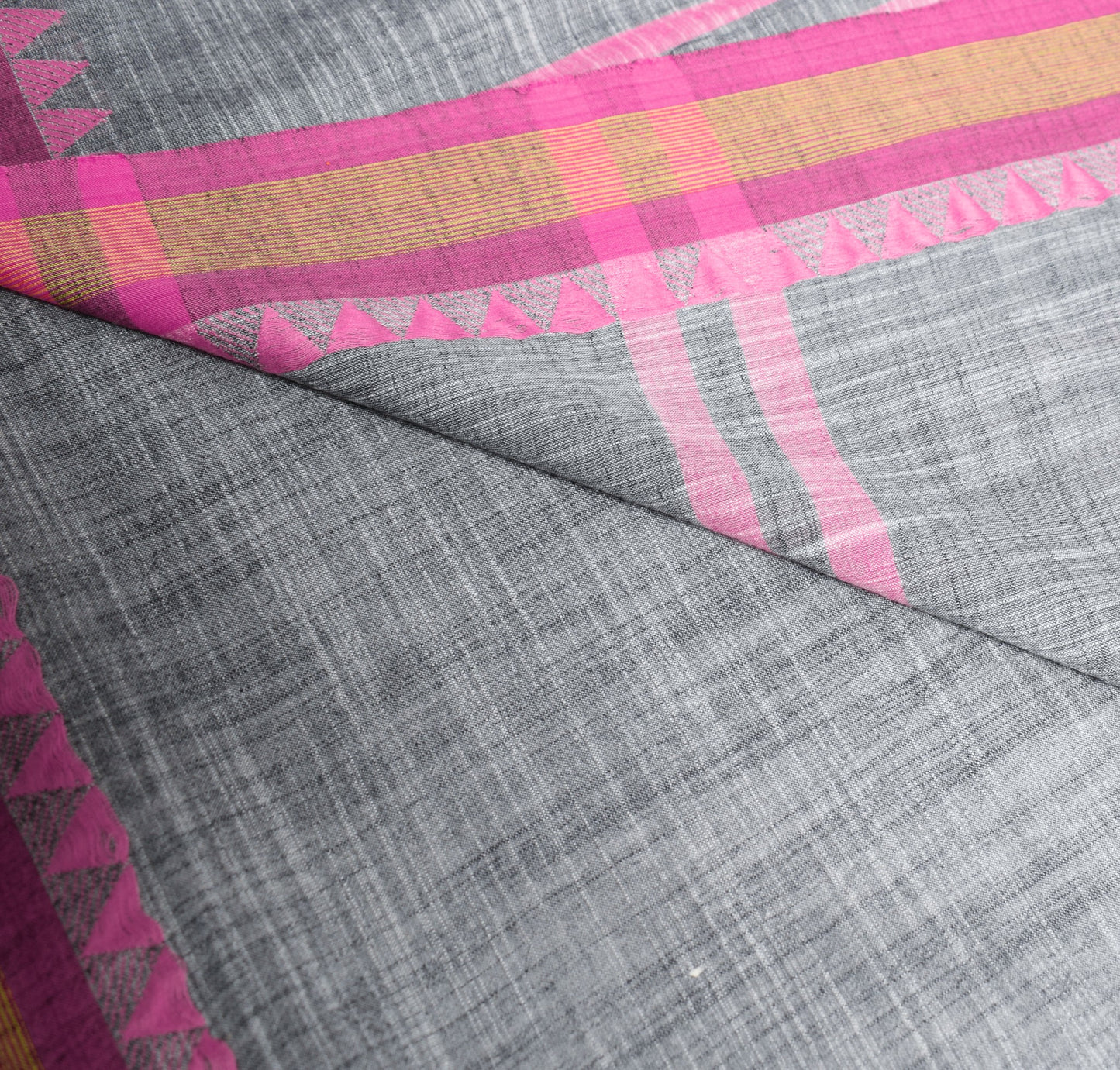 Sushila Vintage Gray Scrap Saree Printed & Woven Pure Cotton 6 Yards Sari Fabric