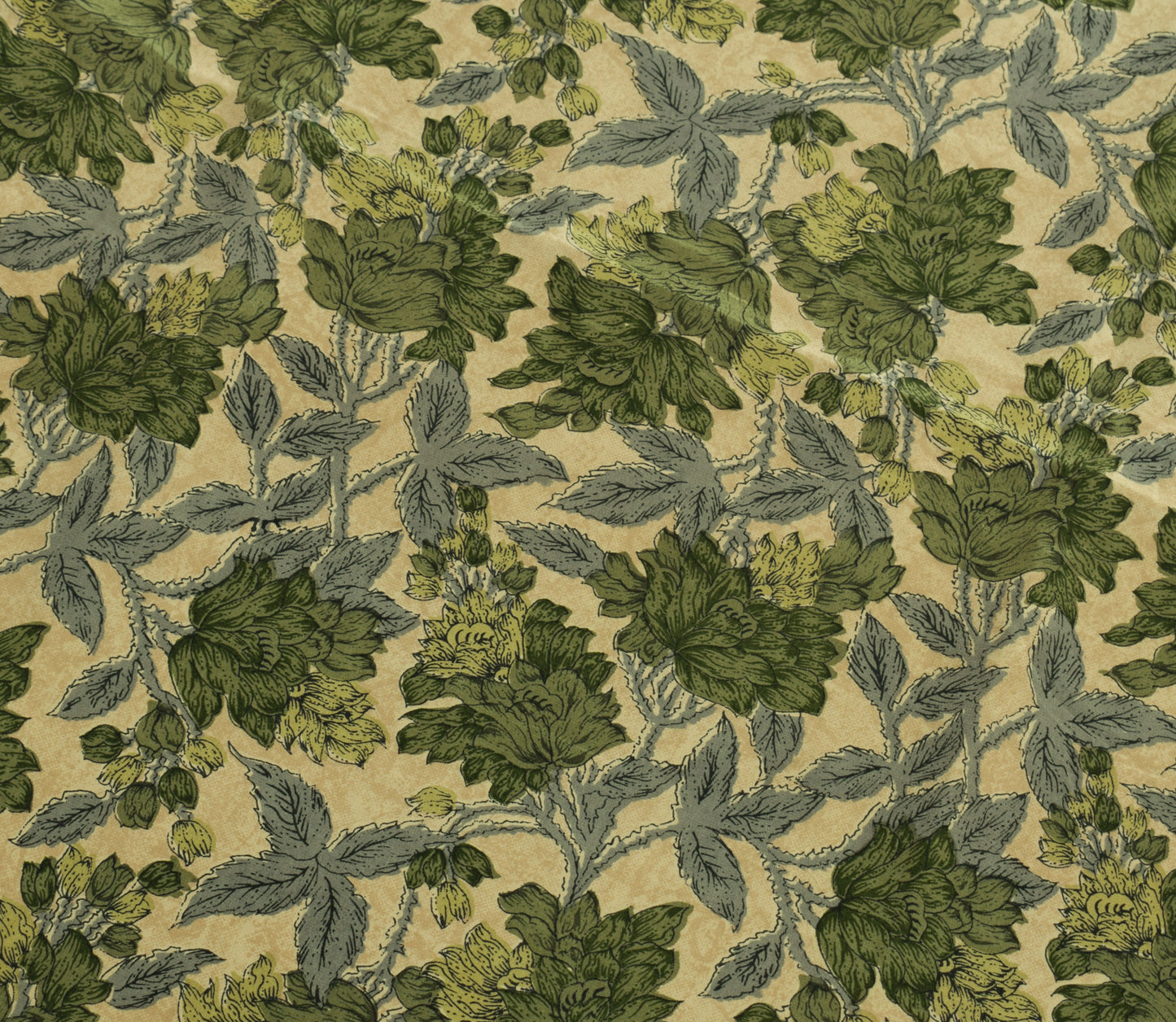 Sushila Vintage Green Scrap Saree Pure Crepe Silk Printed Floral Sari Fabric
