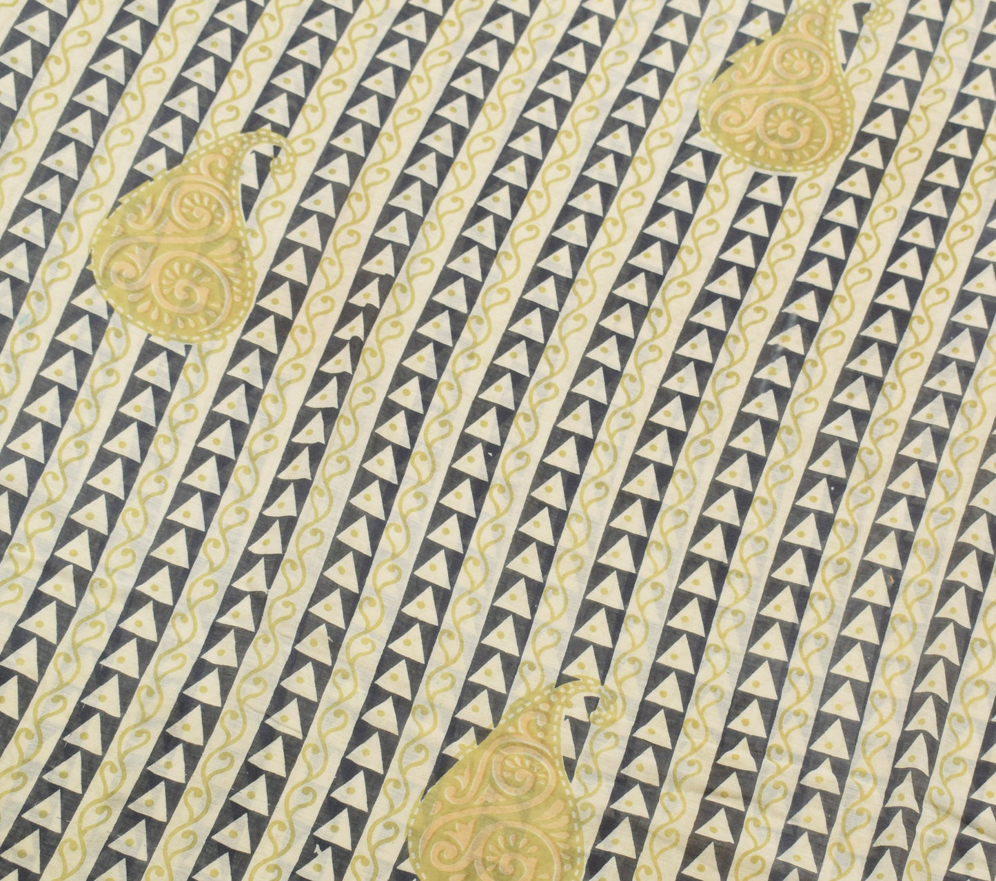 Sushila Vintage White Scrap Saree 100%Pure Cotton Printed Soft Sari Craft Fabric