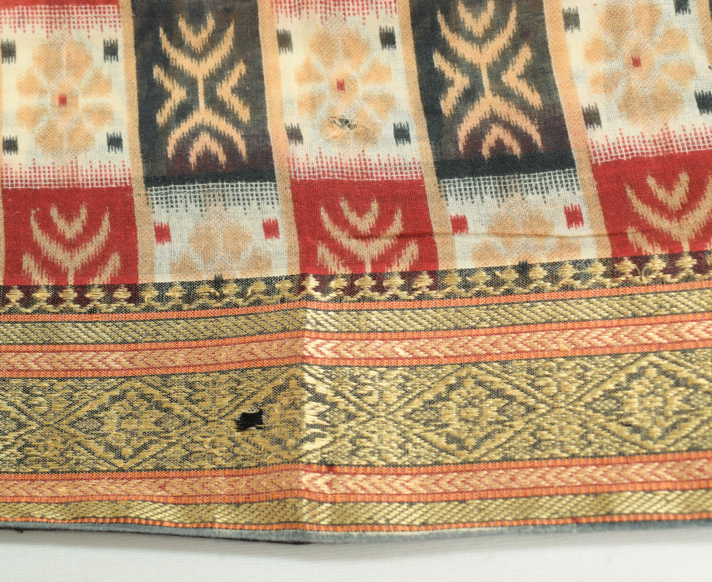 Sushila Vintage Scrap Saree Pure Cotton Check Printed Woven Border Sari Fabric