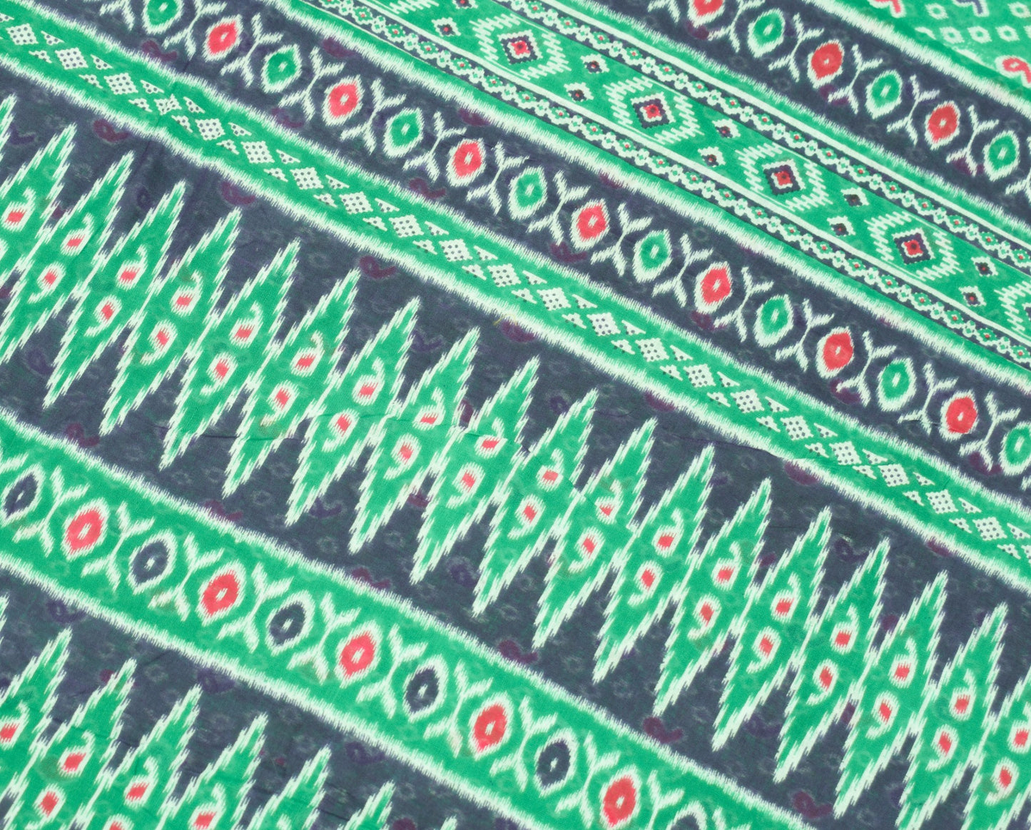 Sushila Vintage Green Scrap Saree Pure Cotton Paisley Printed Sari Craft Fabric
