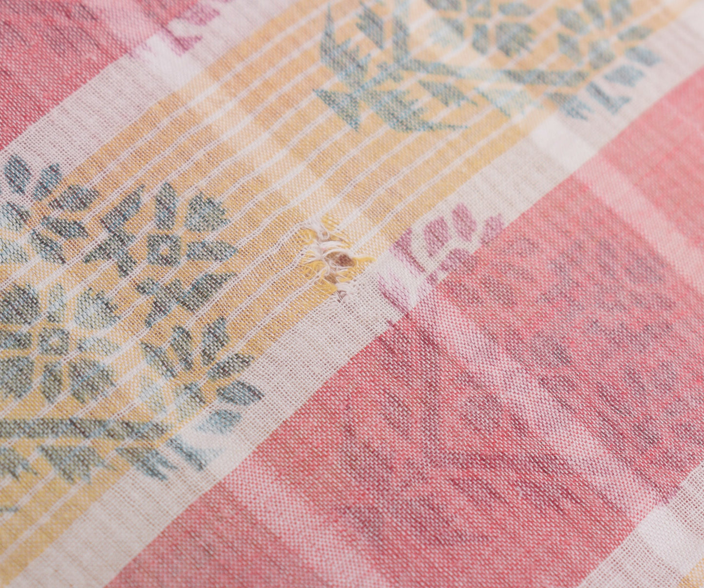 Sushila Vintage Checks Scrap Saree Pure Cotton Printed & Woven Sari Craft Fabric