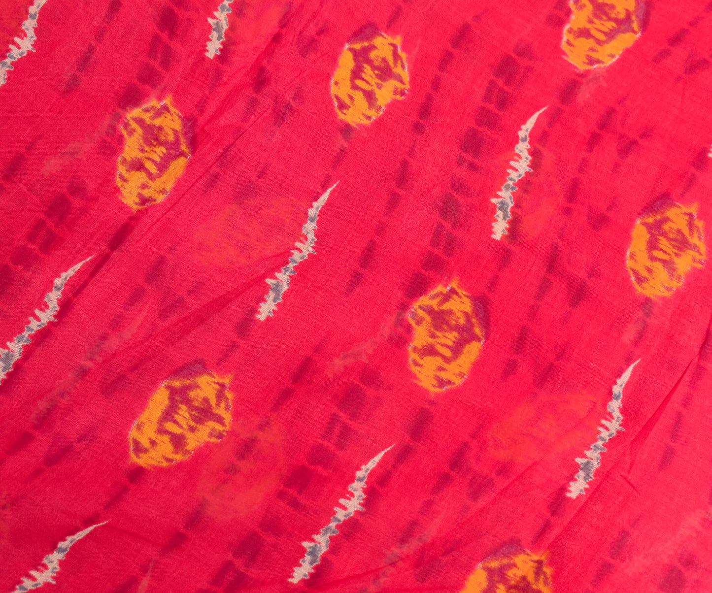Sushila Vintage Magenta Scrap Saree Pure Cotton Printed Sari Indian Craft Fabric
