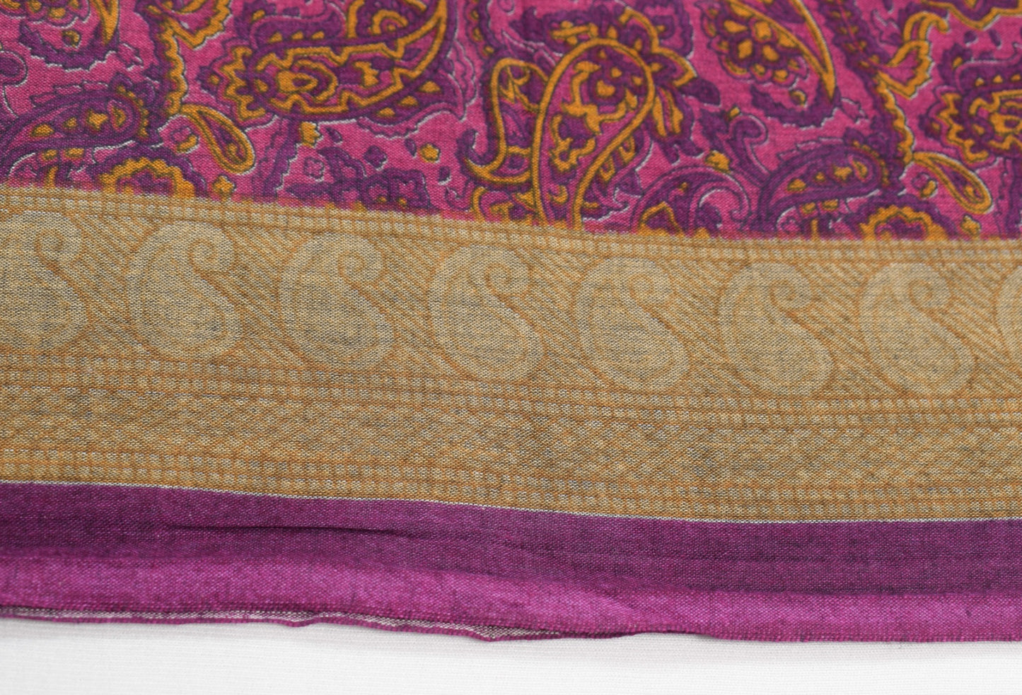 Sushila Vintage Magenta Scrap Saree Pure Cotton Printed Paisley Sari 5 YD Fabric