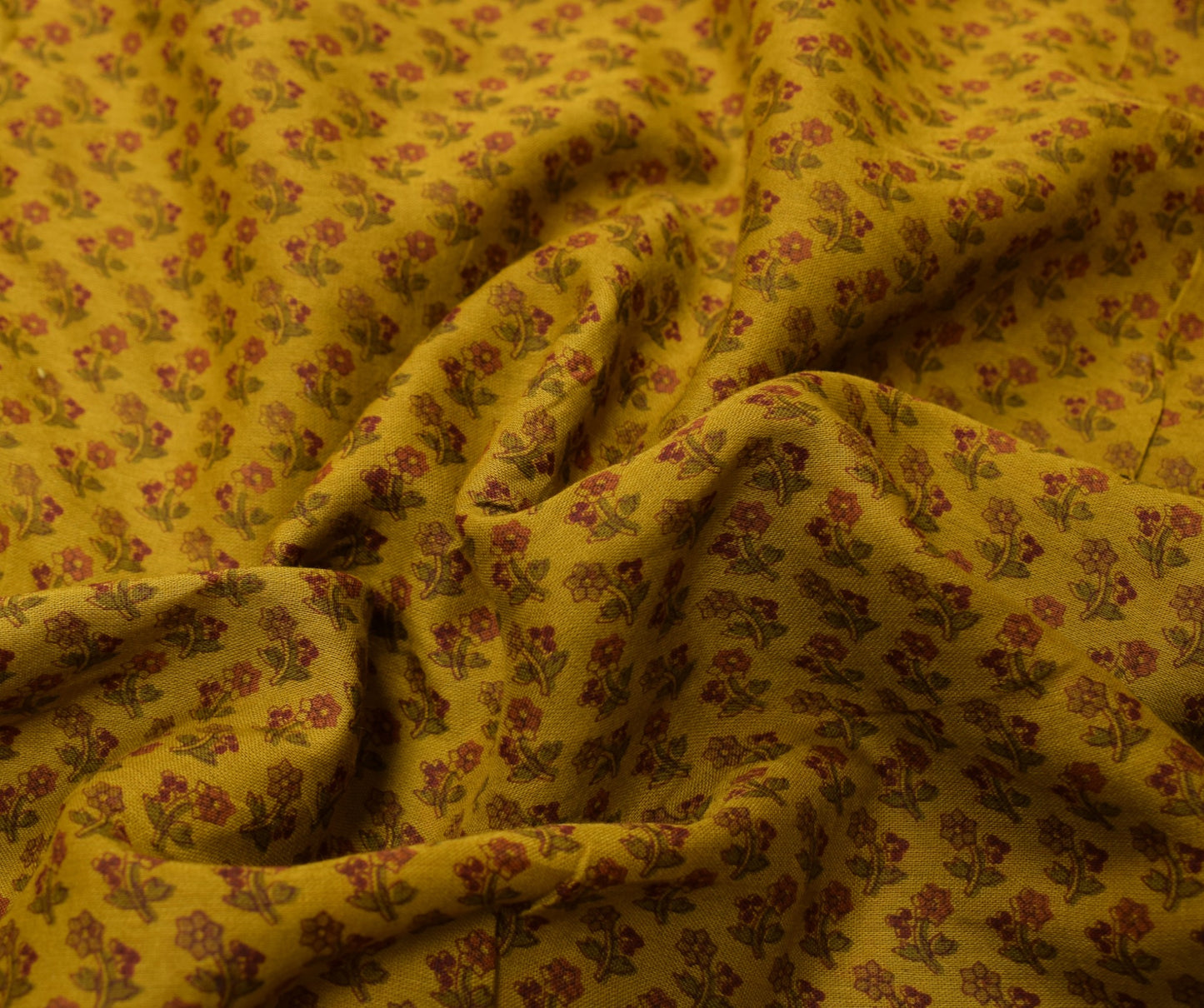 Sushila Vintage Green Floral Scrap Saree Pure Cotton Printed Remnant Sari Fabric