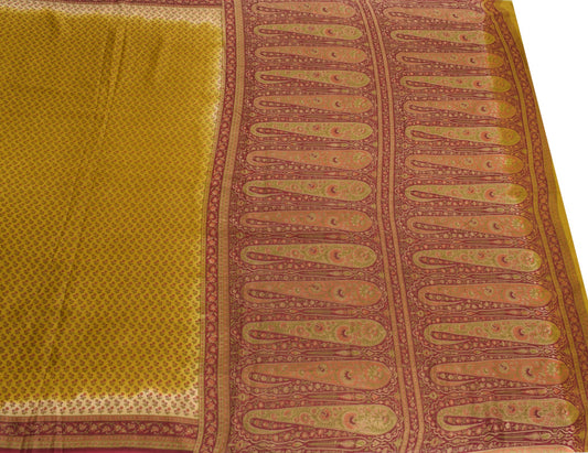 Sushila Vintage Green Floral Scrap Saree Pure Cotton Printed Remnant Sari Fabric