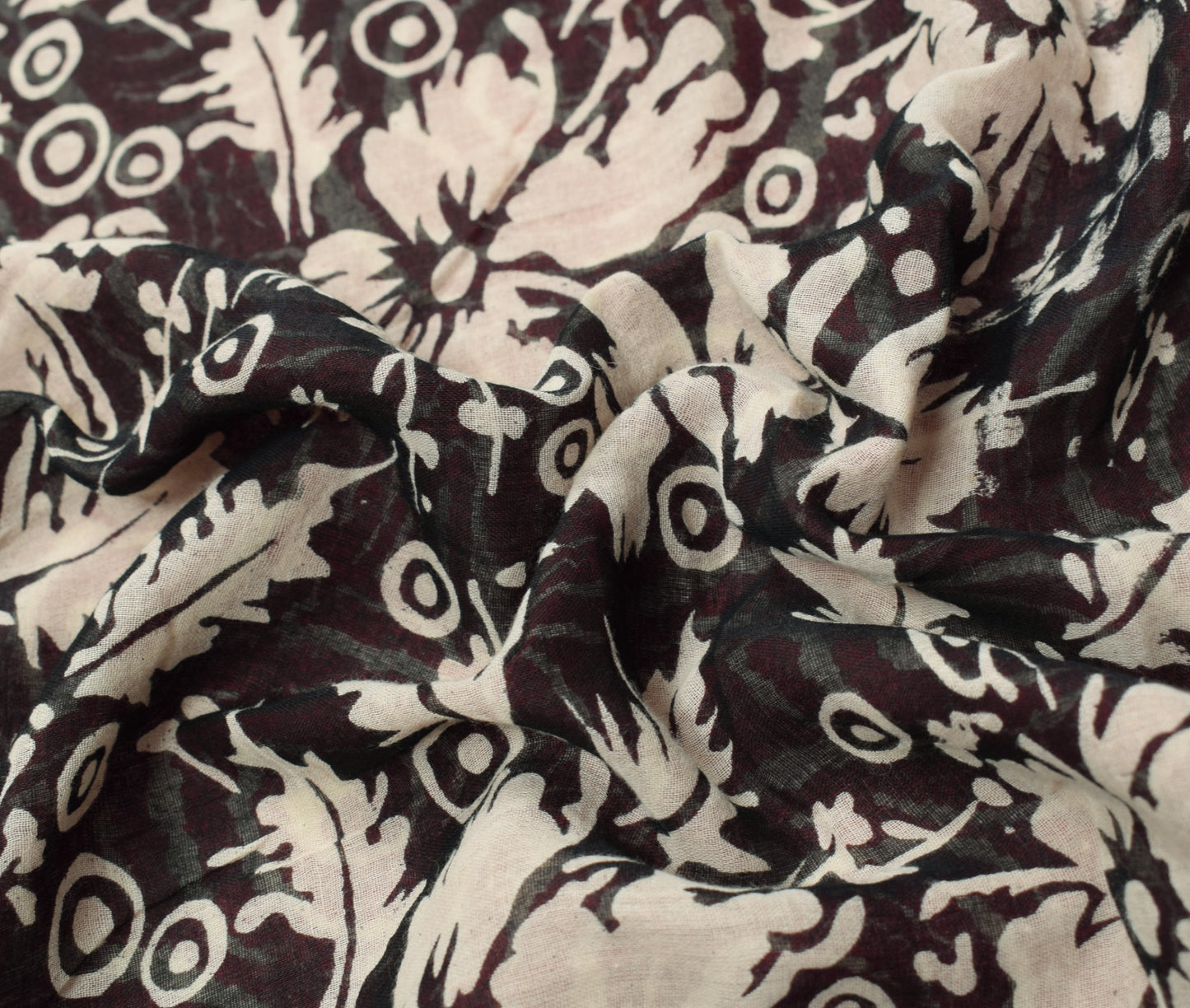 Sushila Vintage Black Floral Scrap Saree Pure Cotton Printed Indian Sari Fabric