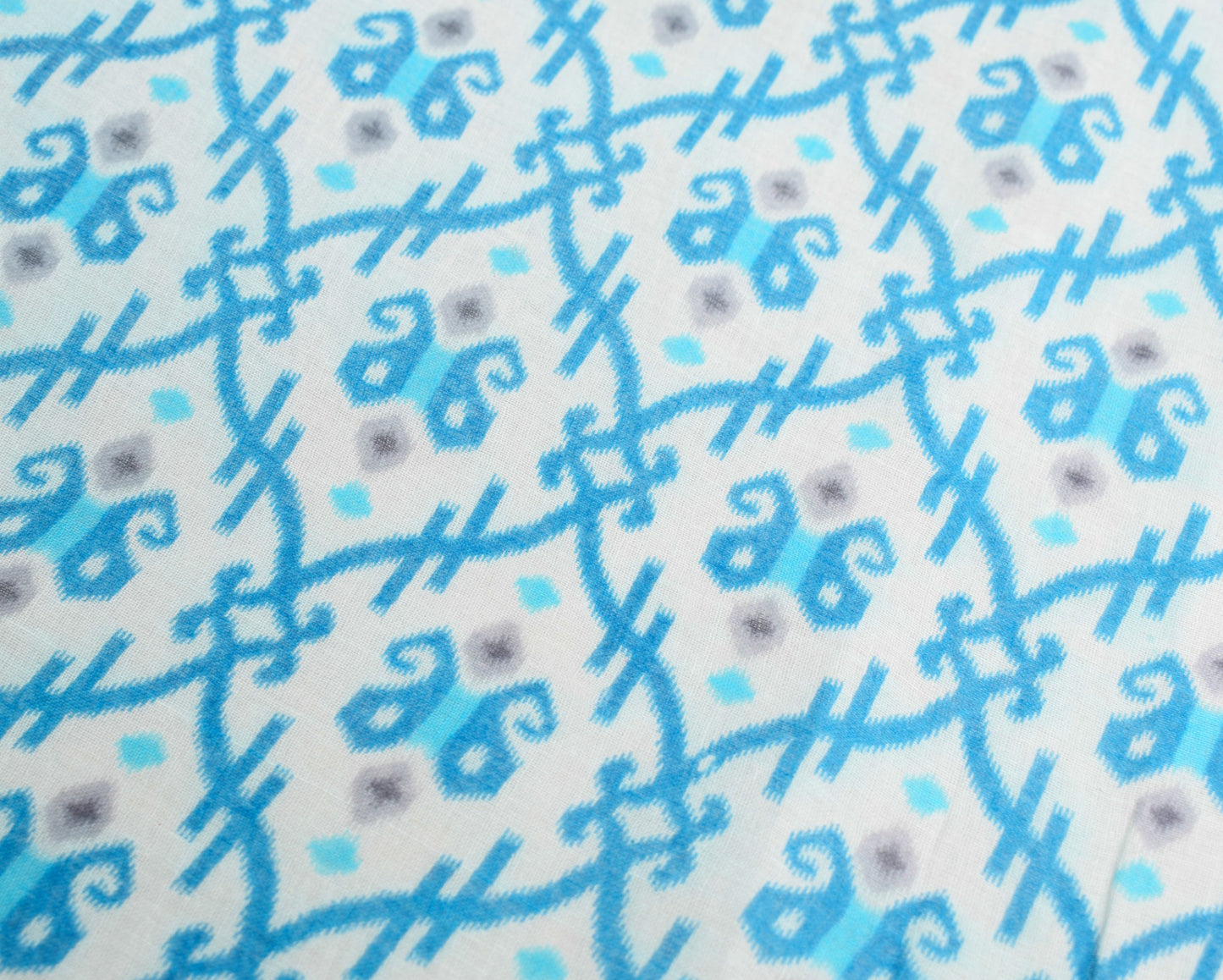 Sushila Vintage White Scrap Saree Pure Cotton Paisley Printed Sari Craft Fabric