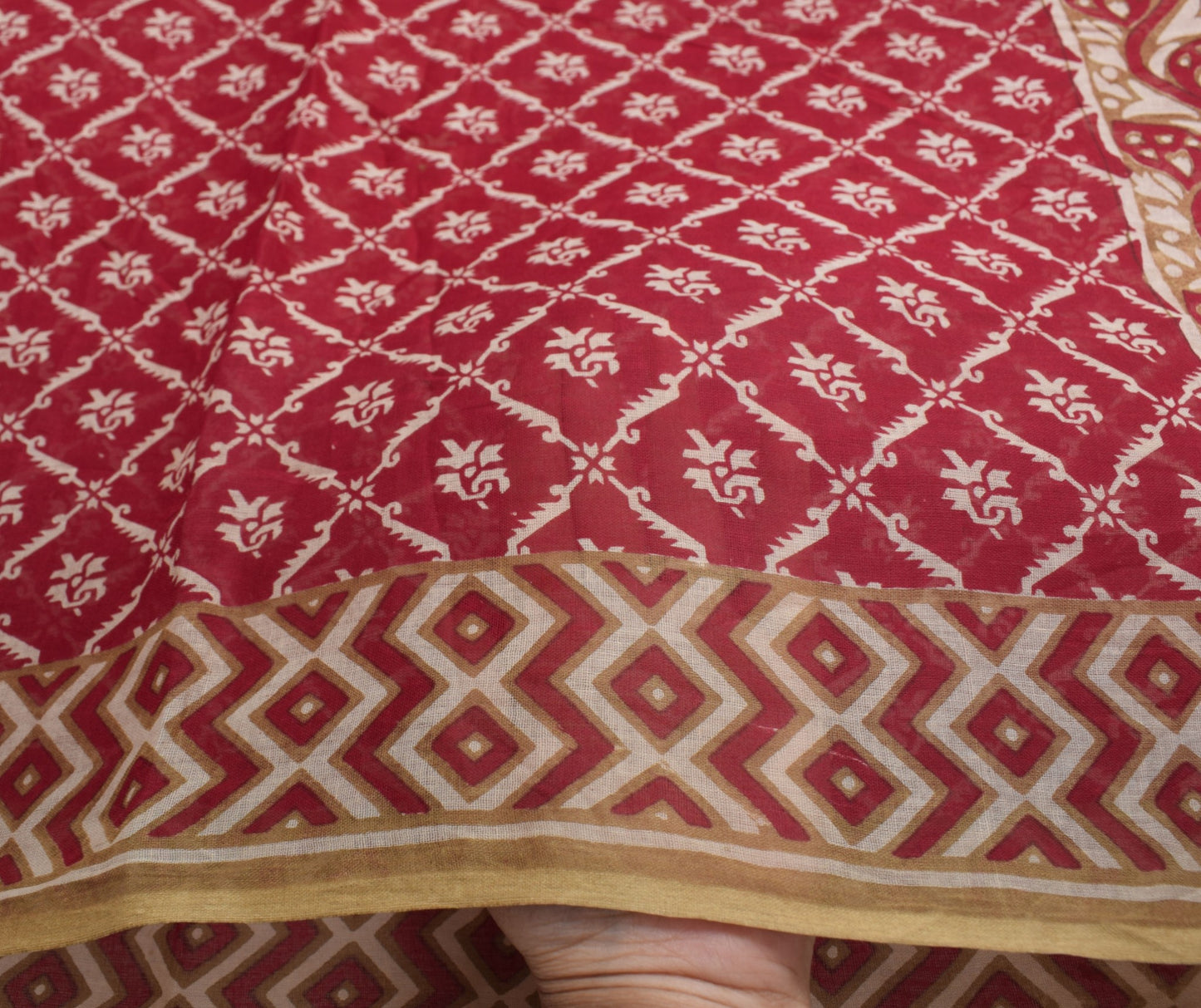 Sushila Vintage Red Floral Scrap Saree Pure Cotton Printed Sari Remnant Fabric