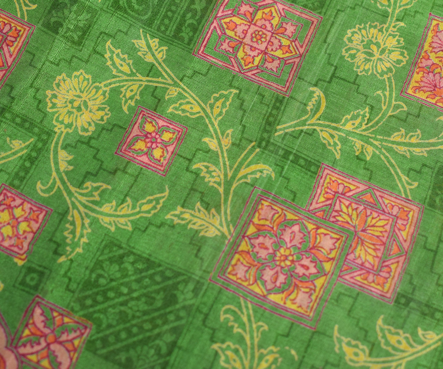 Sushila Vintage Green Floral Scrap Saree Pure Silk Printed Sari Remnant Fabric