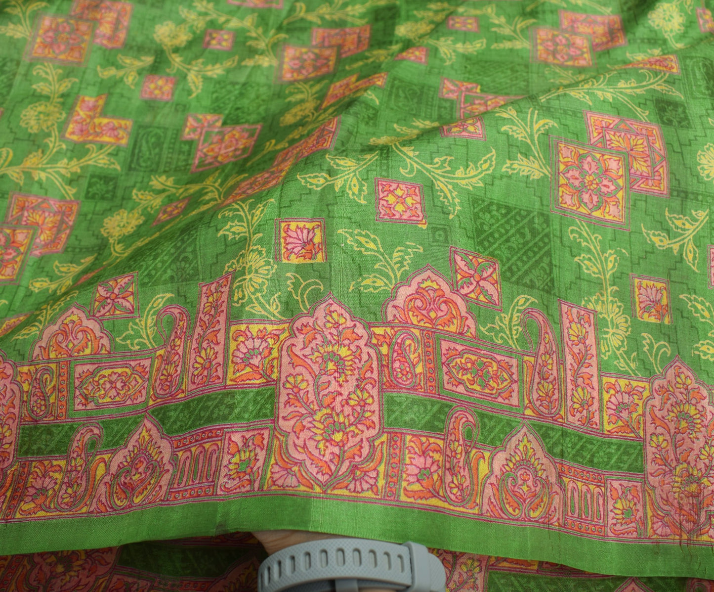 Sushila Vintage Green Floral Scrap Saree Pure Silk Printed Sari Remnant Fabric