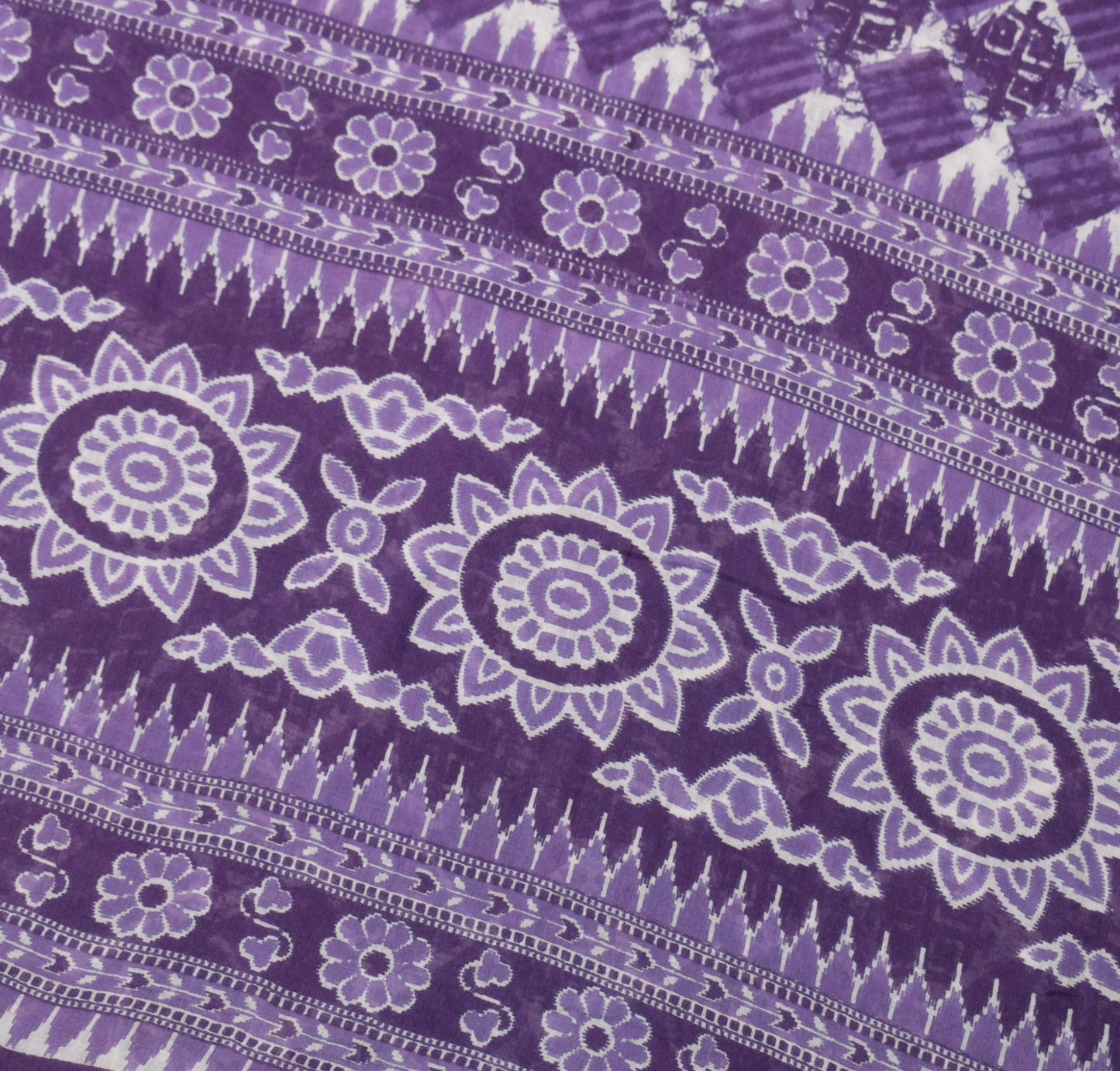 Sushila Vintage Purple Scrap Saree Geometric Pure Cotton Printed Sari Fabric