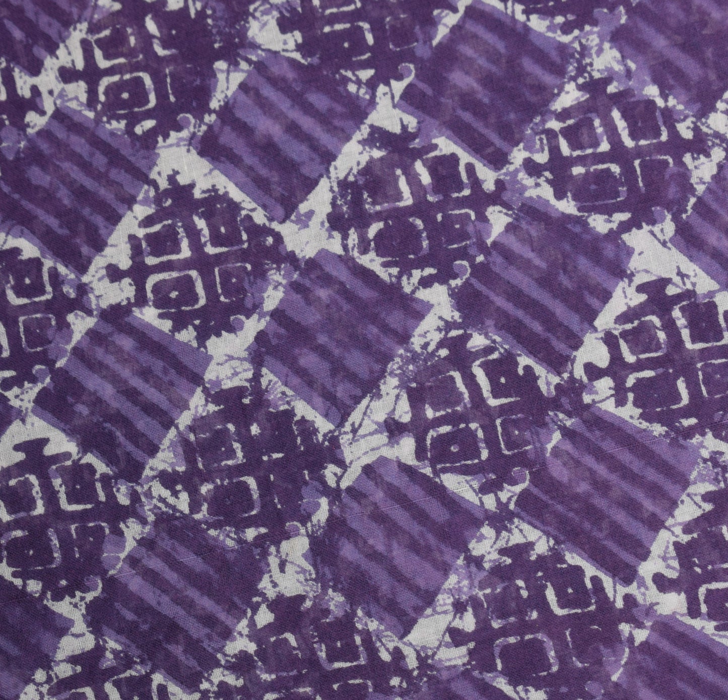 Sushila Vintage Purple Scrap Saree Geometric Pure Cotton Printed Sari Fabric