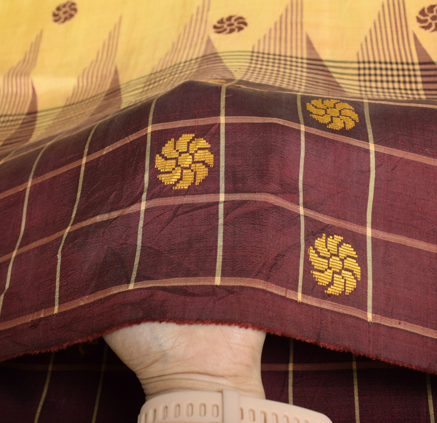 Sushila Vintage Floral Beige Sari Remnant Scrap Hand Woven PureSilk Craft Fabric