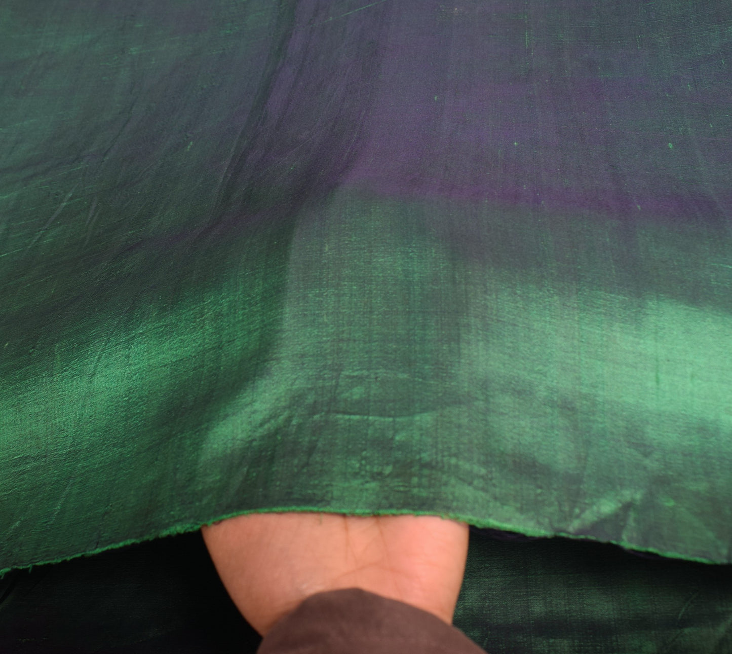 Sushila Vintage Dual Toned GreenSari Remnant Scrap Pure Silk 4 Yard Craft Fabric