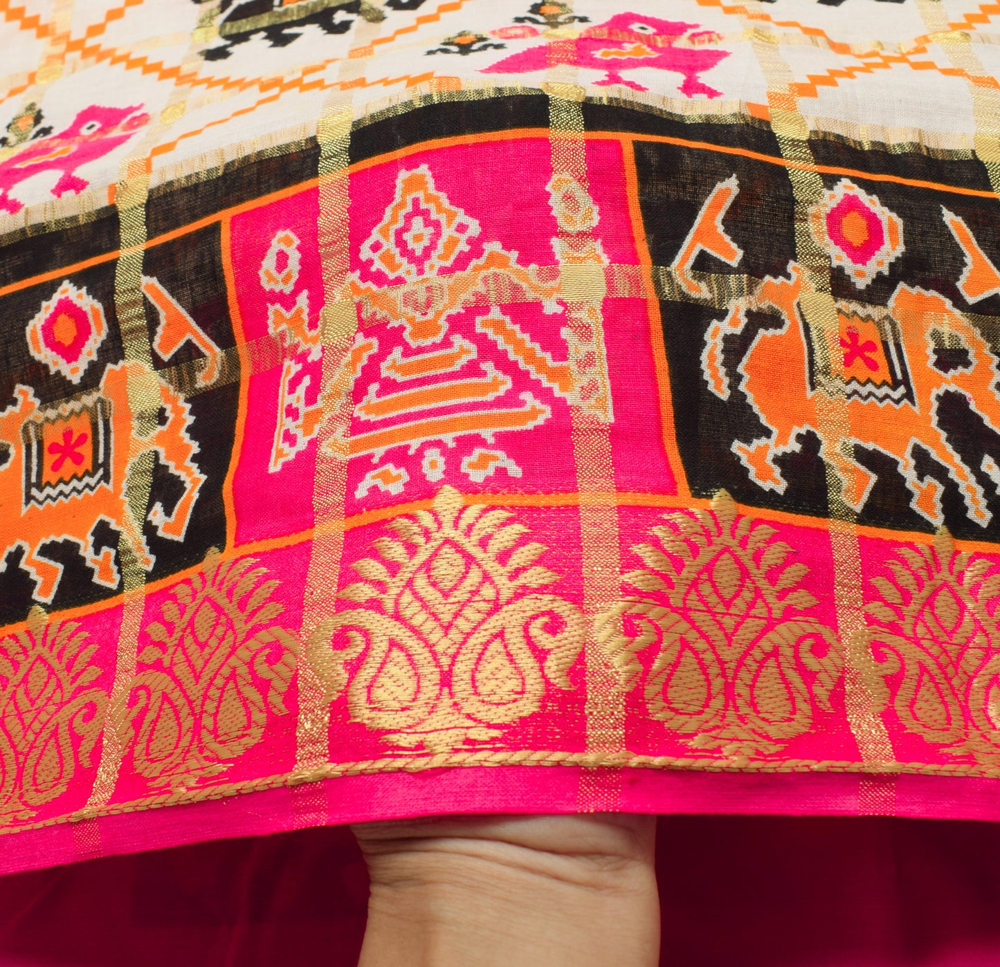 Sushila Vintage White Saree Patan Patola Ikkat Print Pure Cotton Sari Fabric