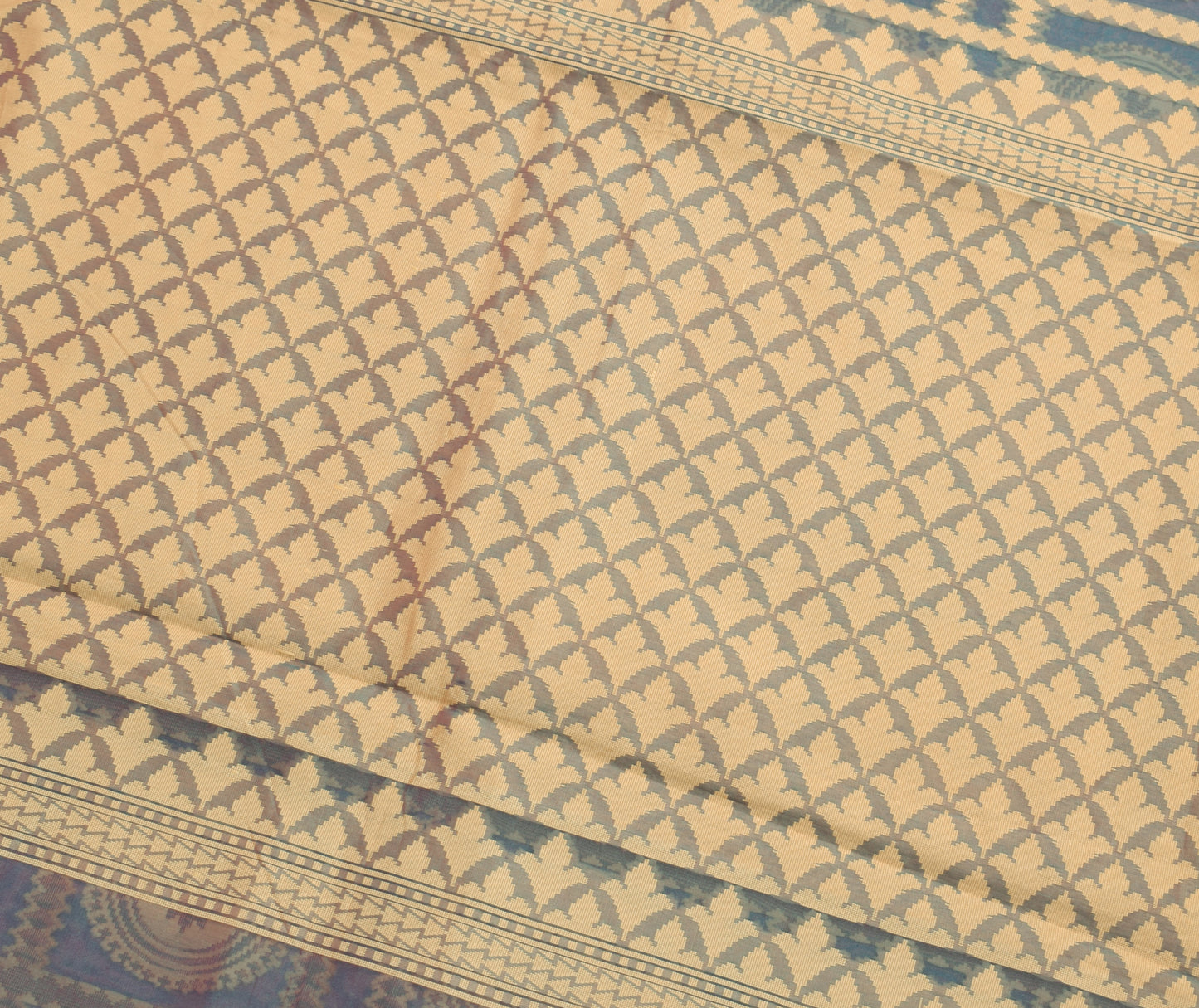 Sushila Vintage Dual Tone Blend Silk Saree Woven Mandala Sari Craft Fabric