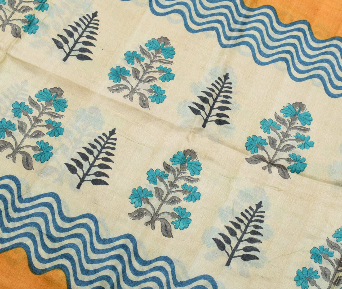 Sushila Vintage Cream Saree 100% Pure Woolen Woven Floral Soft Sari Craft Fabric