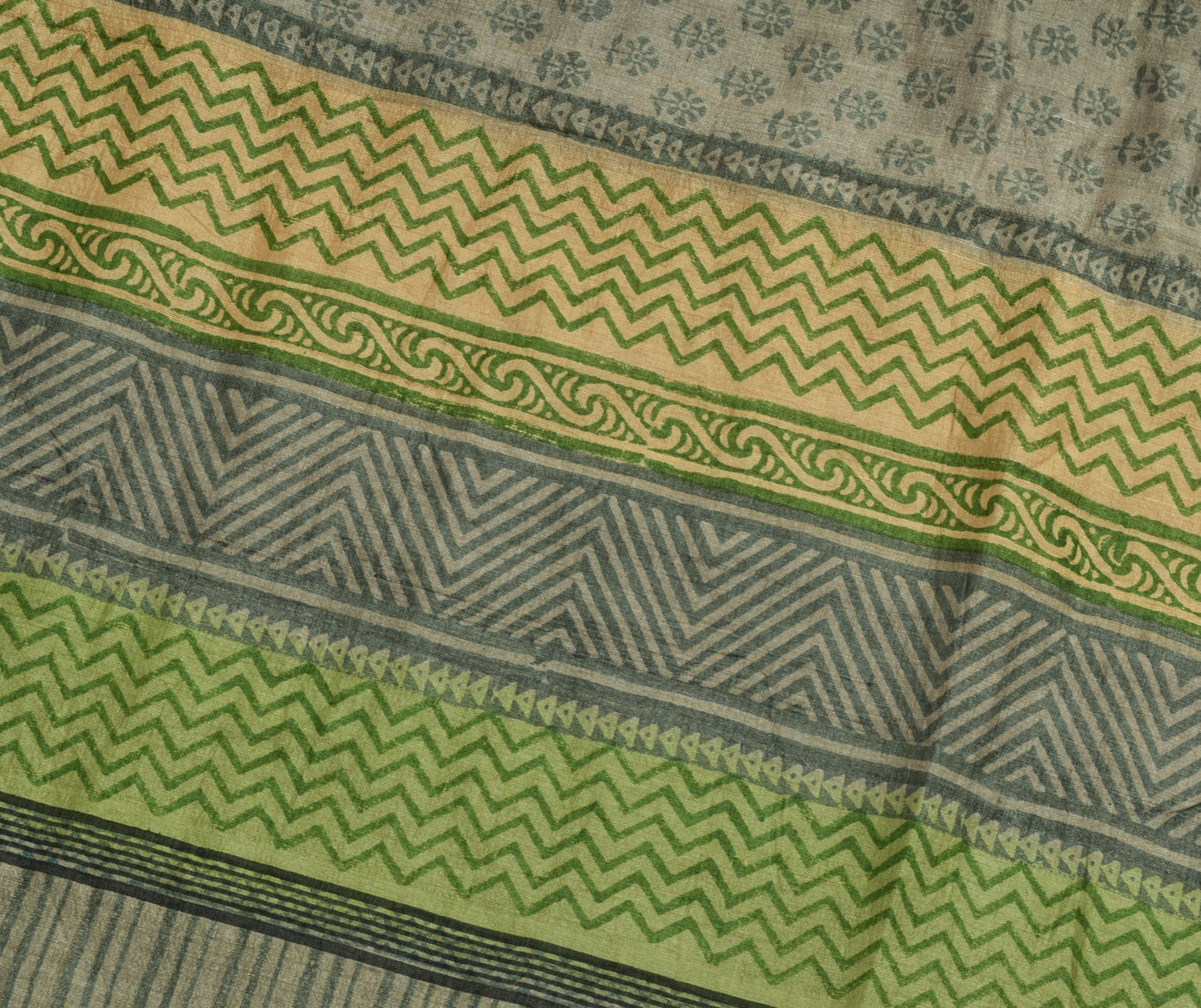 Sushila Vintage 100%Pure Silk Gray Saree Floral Printed Sari Indian Craft Fabric